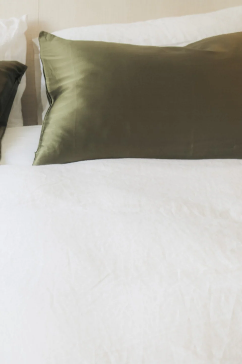 100% Silk Beauty Pillowcase Olive 48x73cm - Image 3