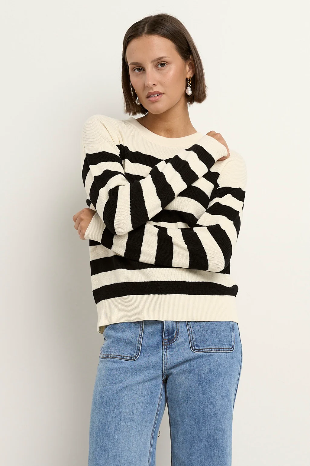 Adjacent Black Stripe Relaxed Knit Jumper - Image 2