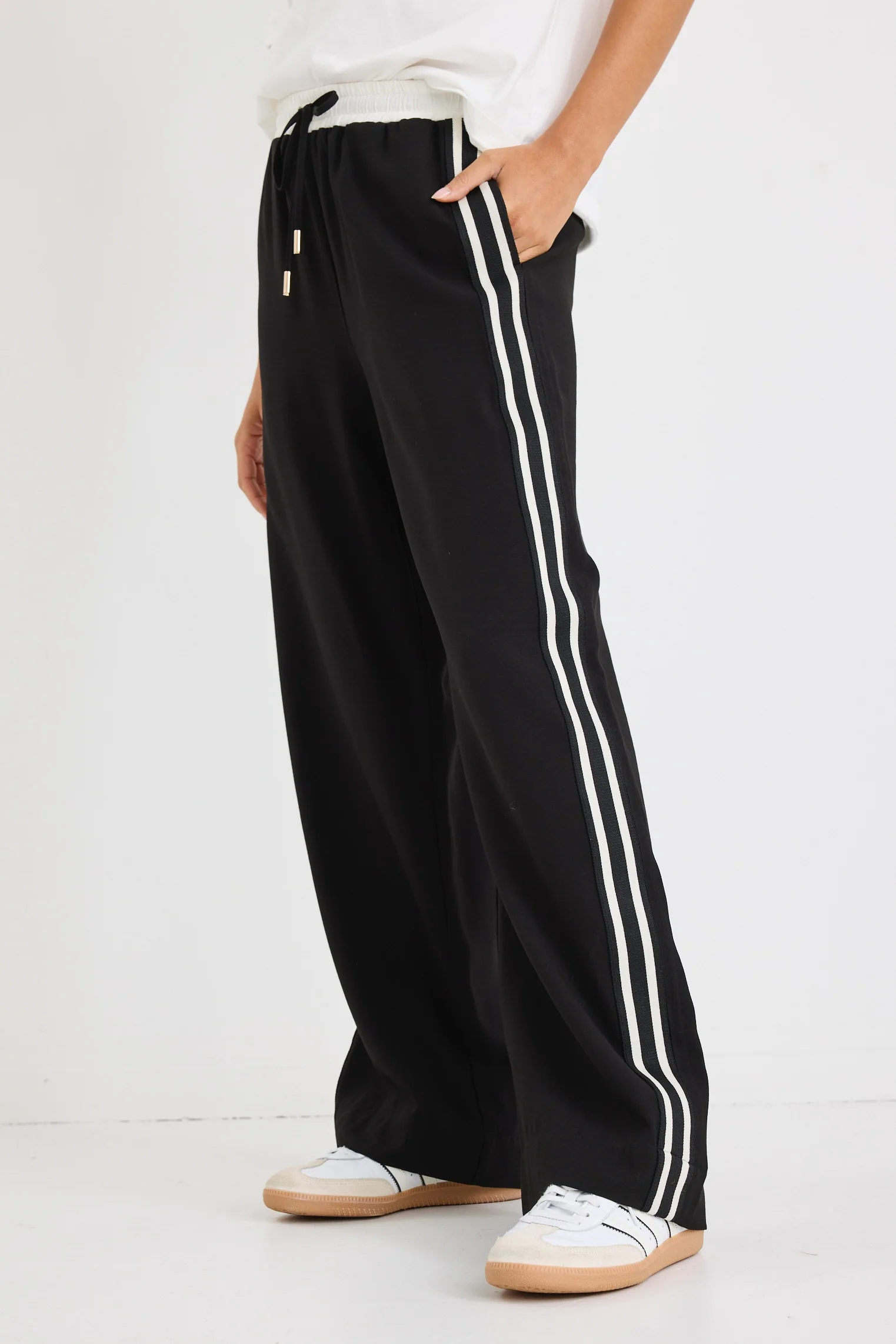 Ambient Black Contrast Waist Wide Leg Pants - Image 5