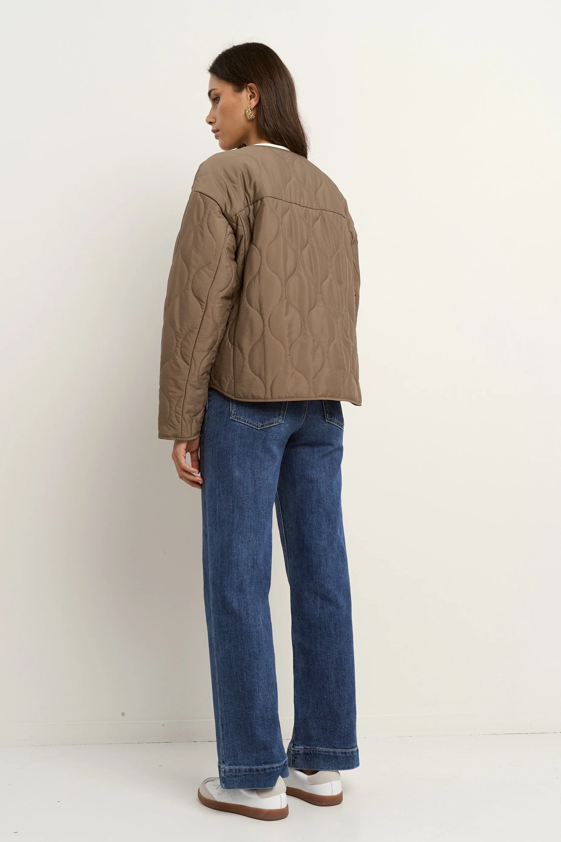 Apex Mocha Collarless Quilted Puffer Jacket - Image 5