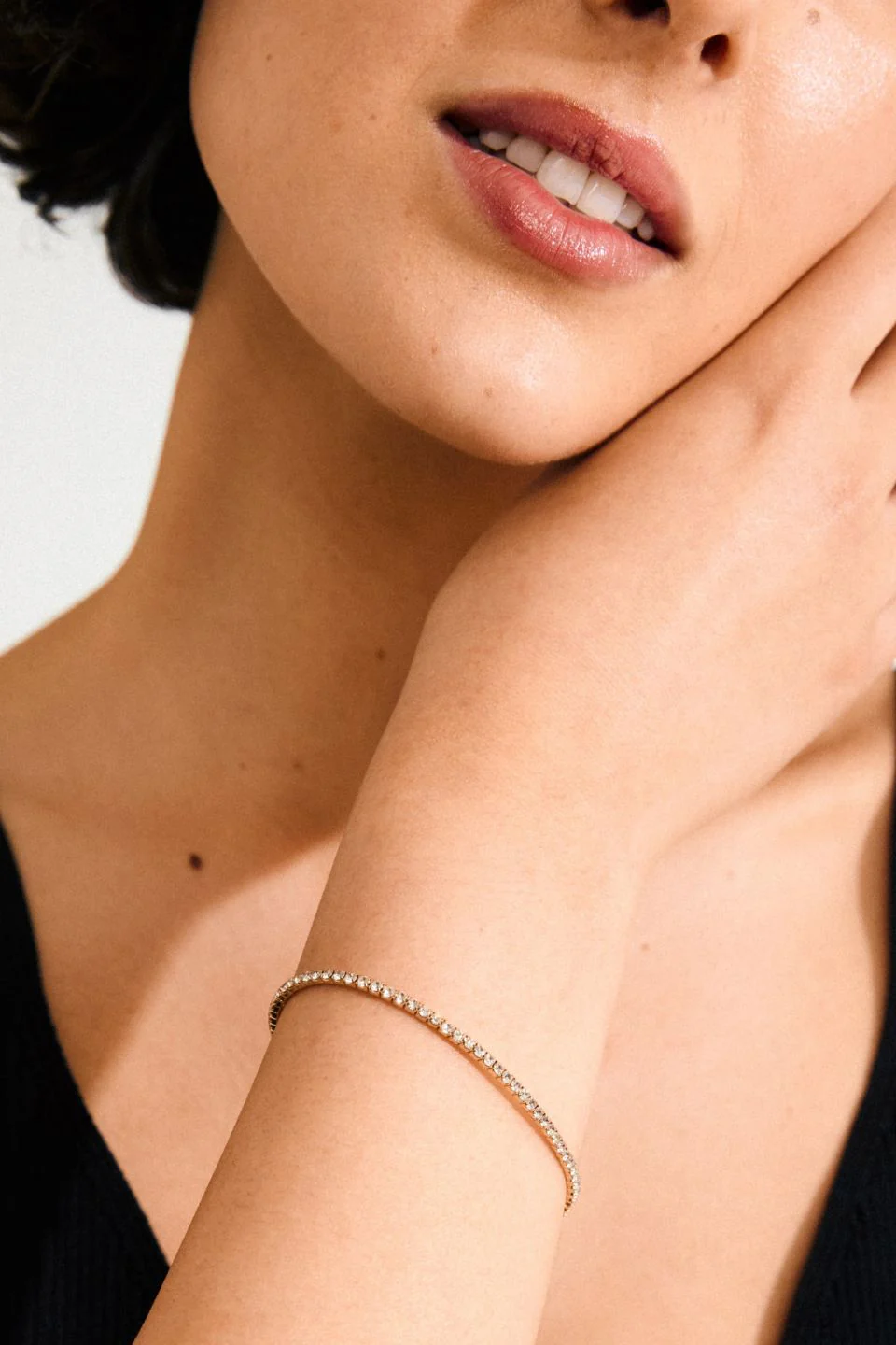 Arash Gold Plated Crystal Stretchy Bracelet - Image 3