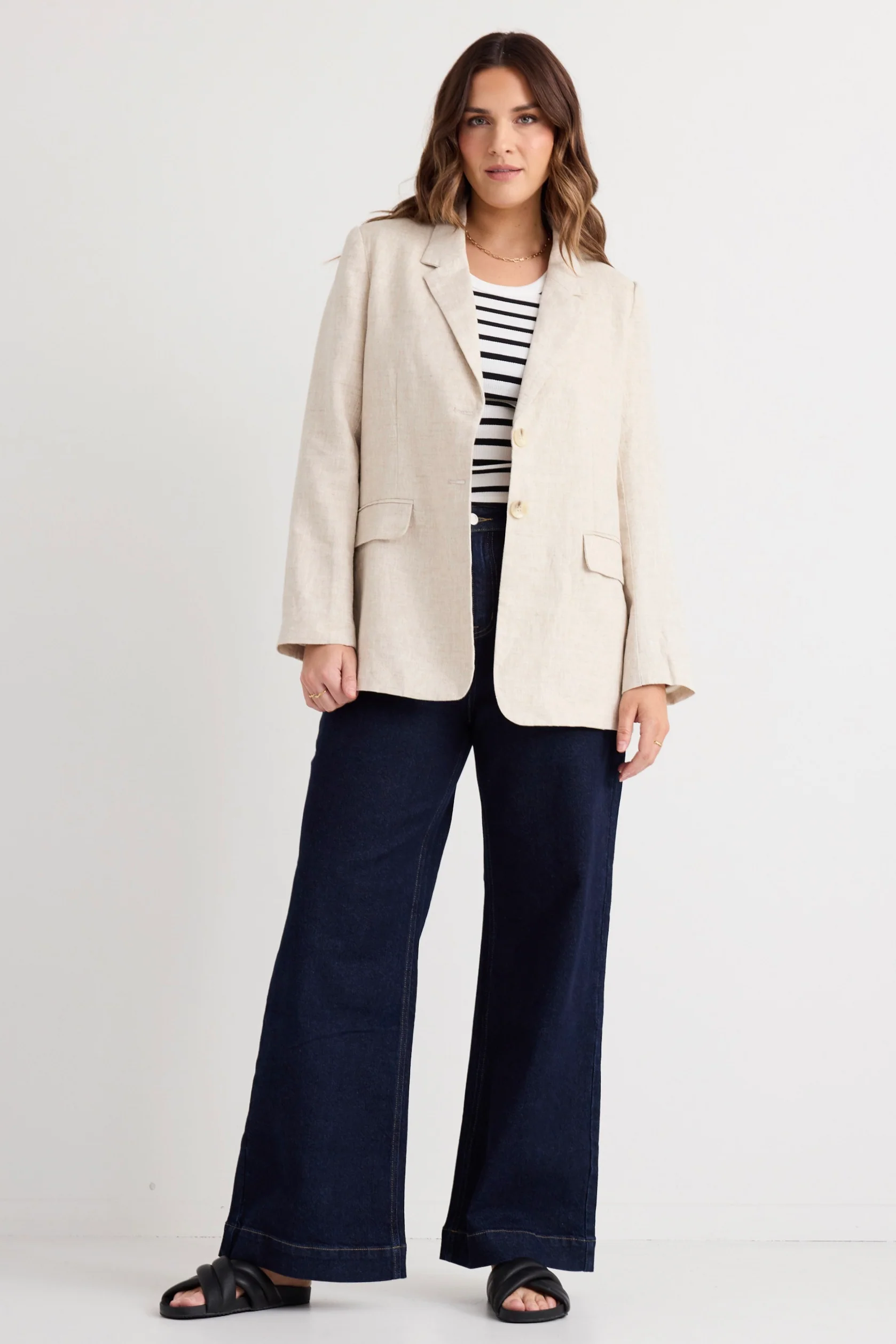 Aster Natural Linen Single Breasted Longline Blazer - Image 3
