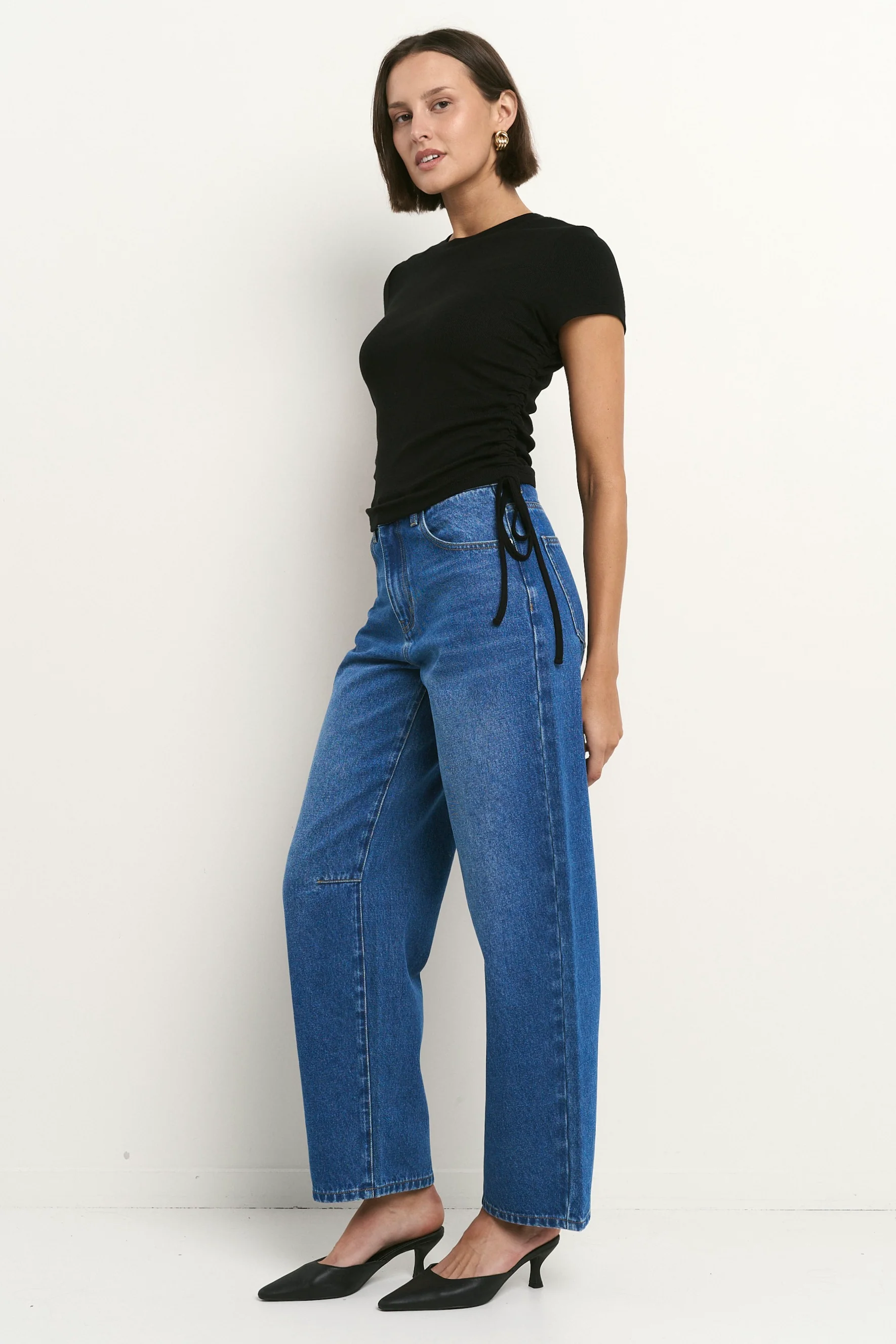 Berlin Signature Blue Mid Barrel Leg Jean - Image 3