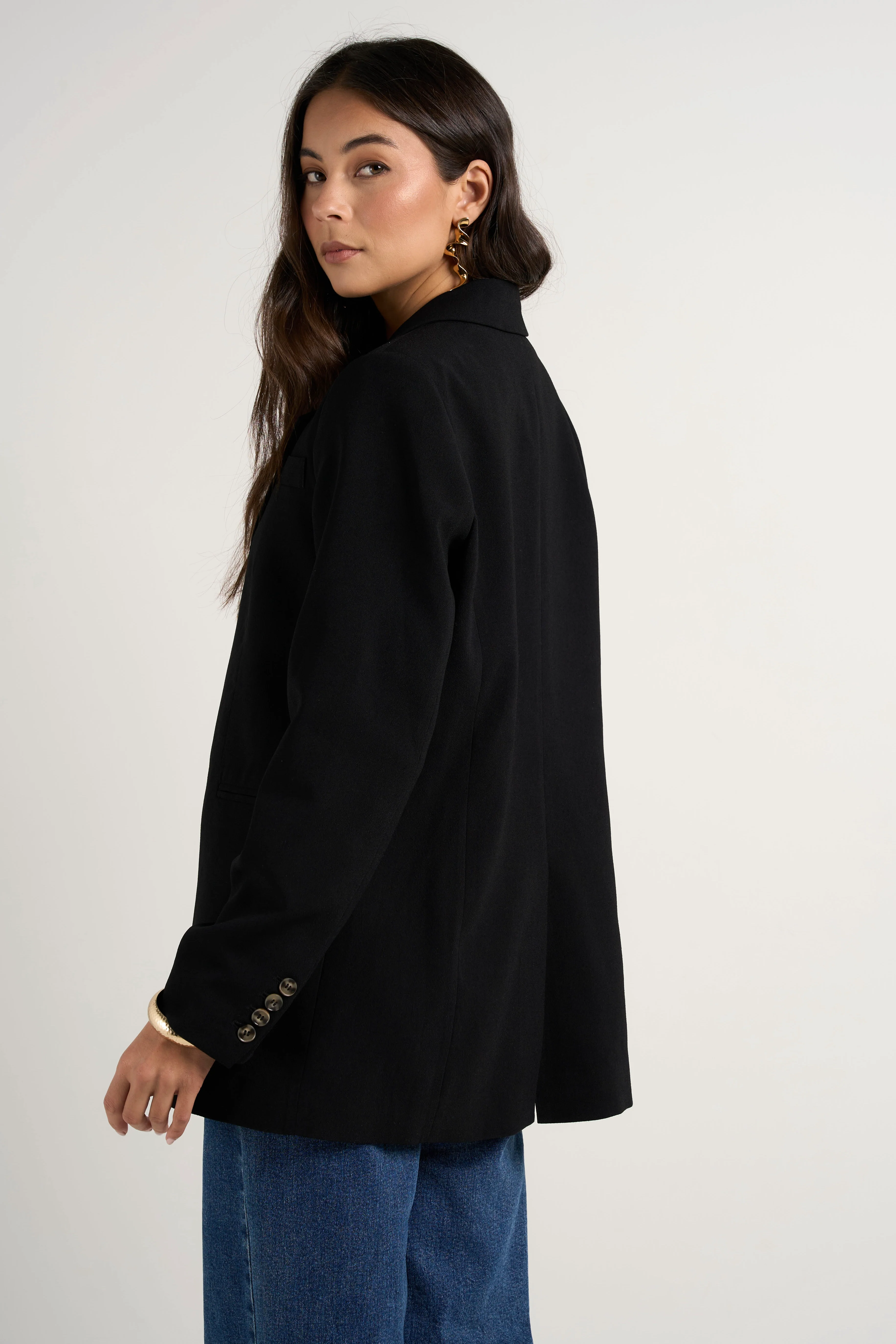Bestie Black Crepe Relaxed Fit Blazer - Image 6