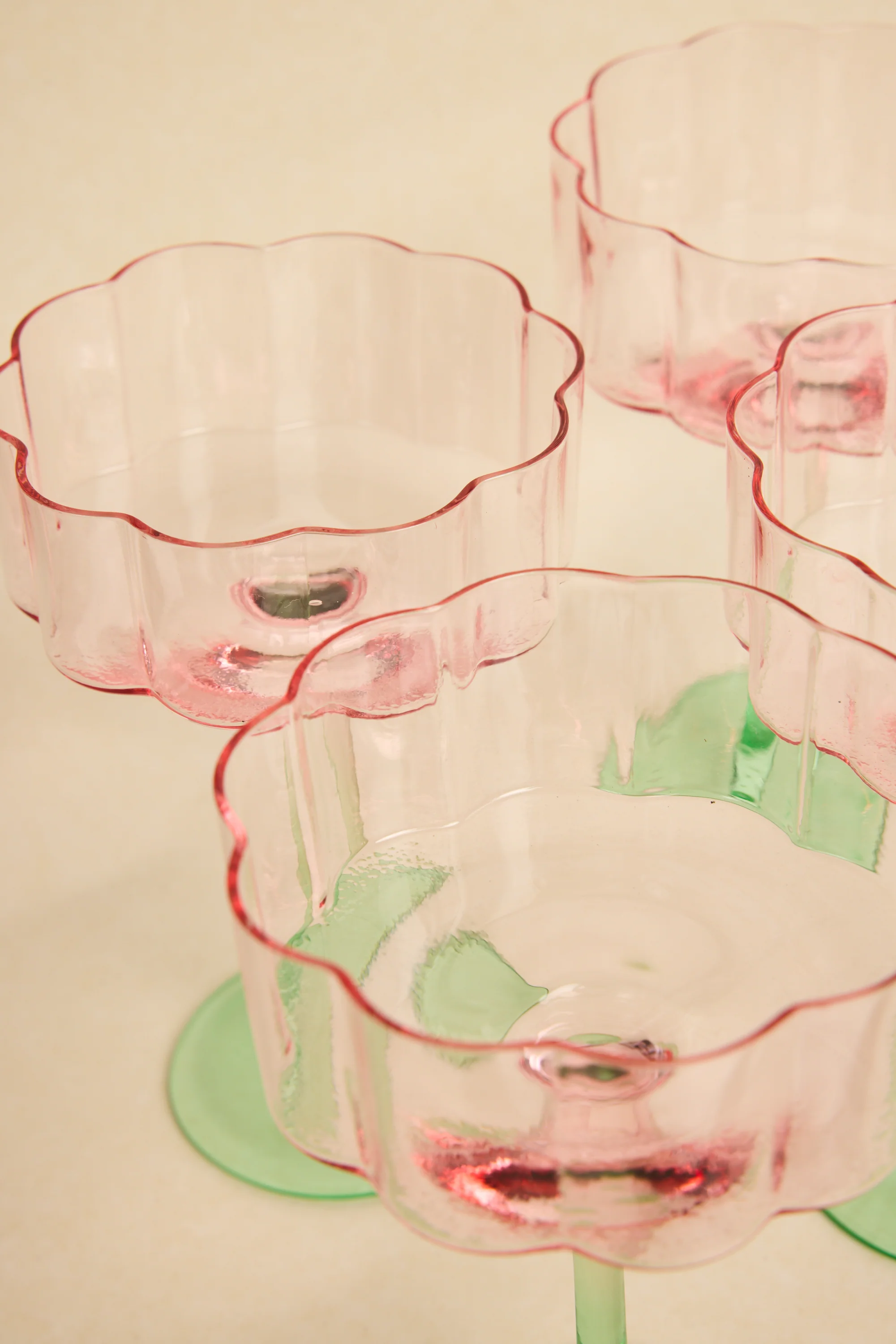 Bloom Wavy SET 4 Pink Green Cocktail Glass - Image 2