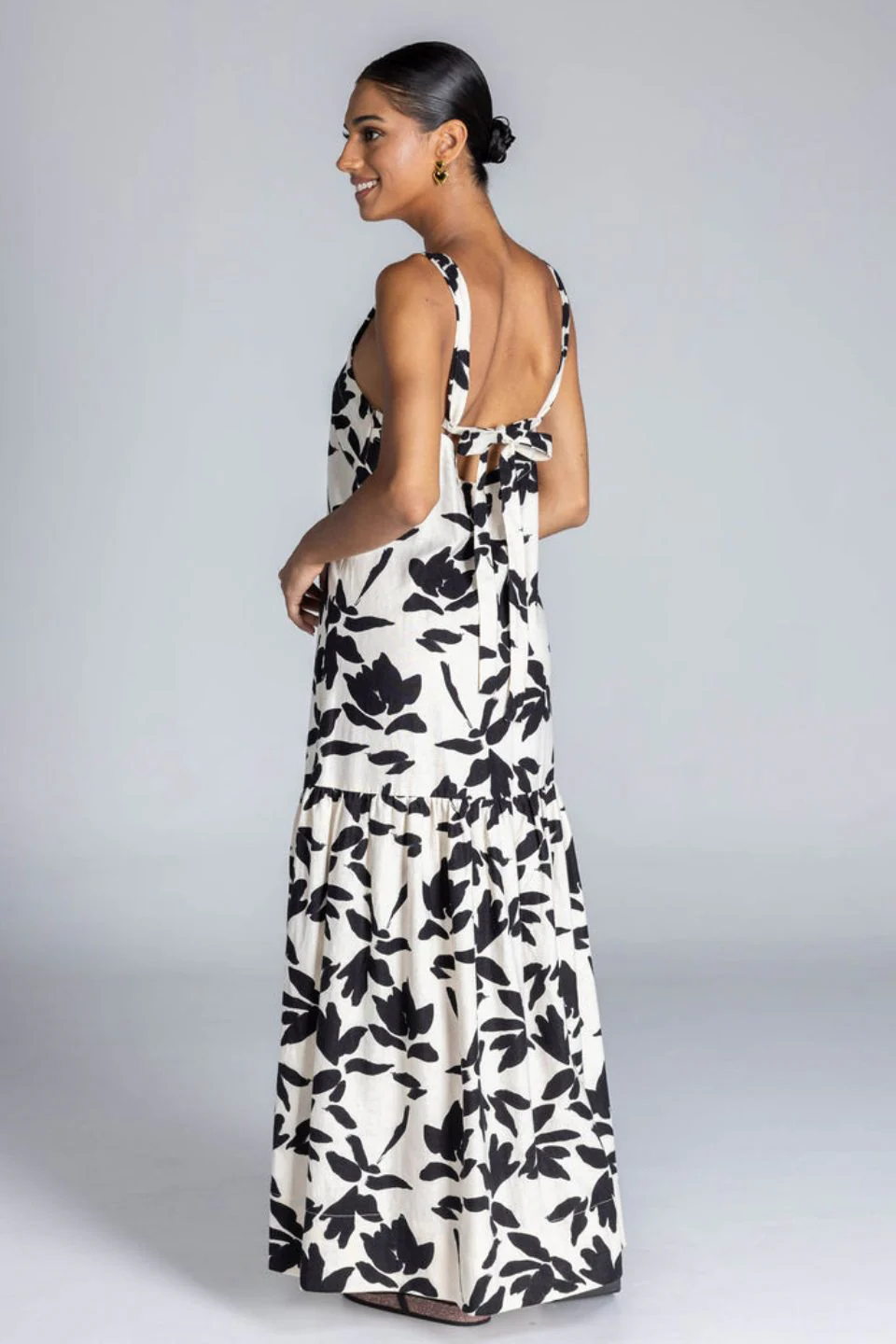 Break Your Heart Ivory Black Floral Cotton Linen Strappy Maxi Dress - Image 4