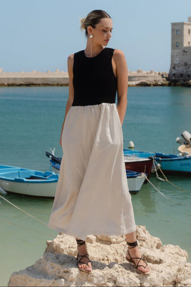 Bryar Black Natural Linen Blend SS Shirred Bodice Midi Dress