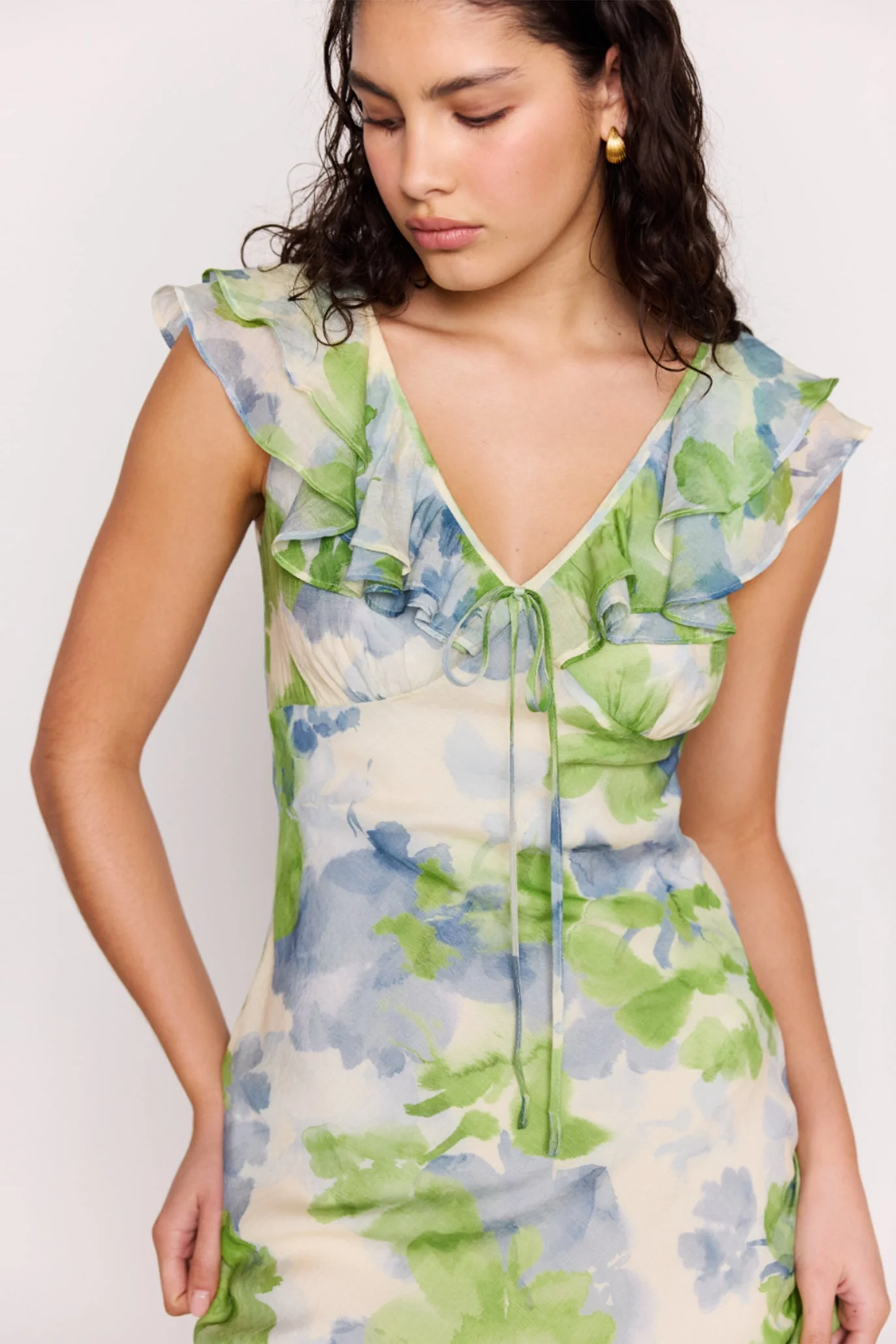 Carrie Green Watercolour Floral Ruffled SS Midi Dress - Image 3