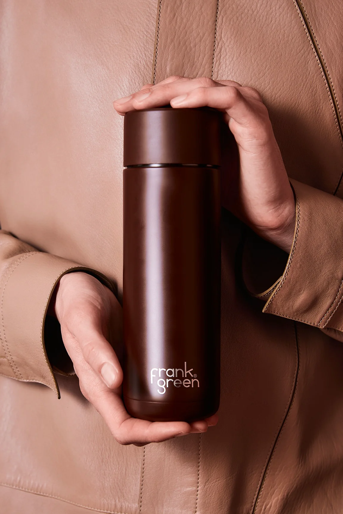 Ceramic Reusable Chocolate 595ml Bottle - Image 2