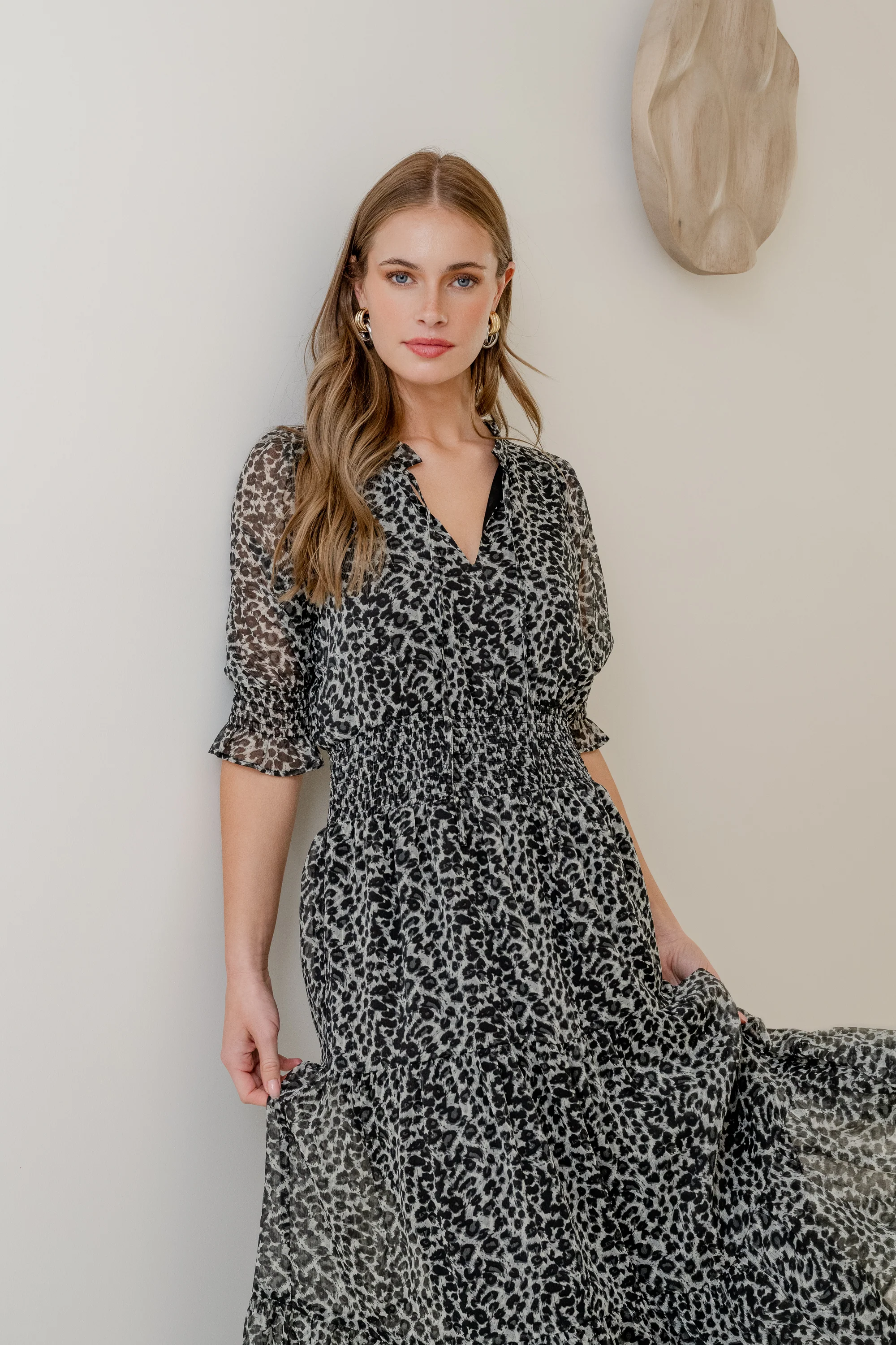 Charlie Charcoal Animal SS V Neck Tiered Midi Dress - Image 2