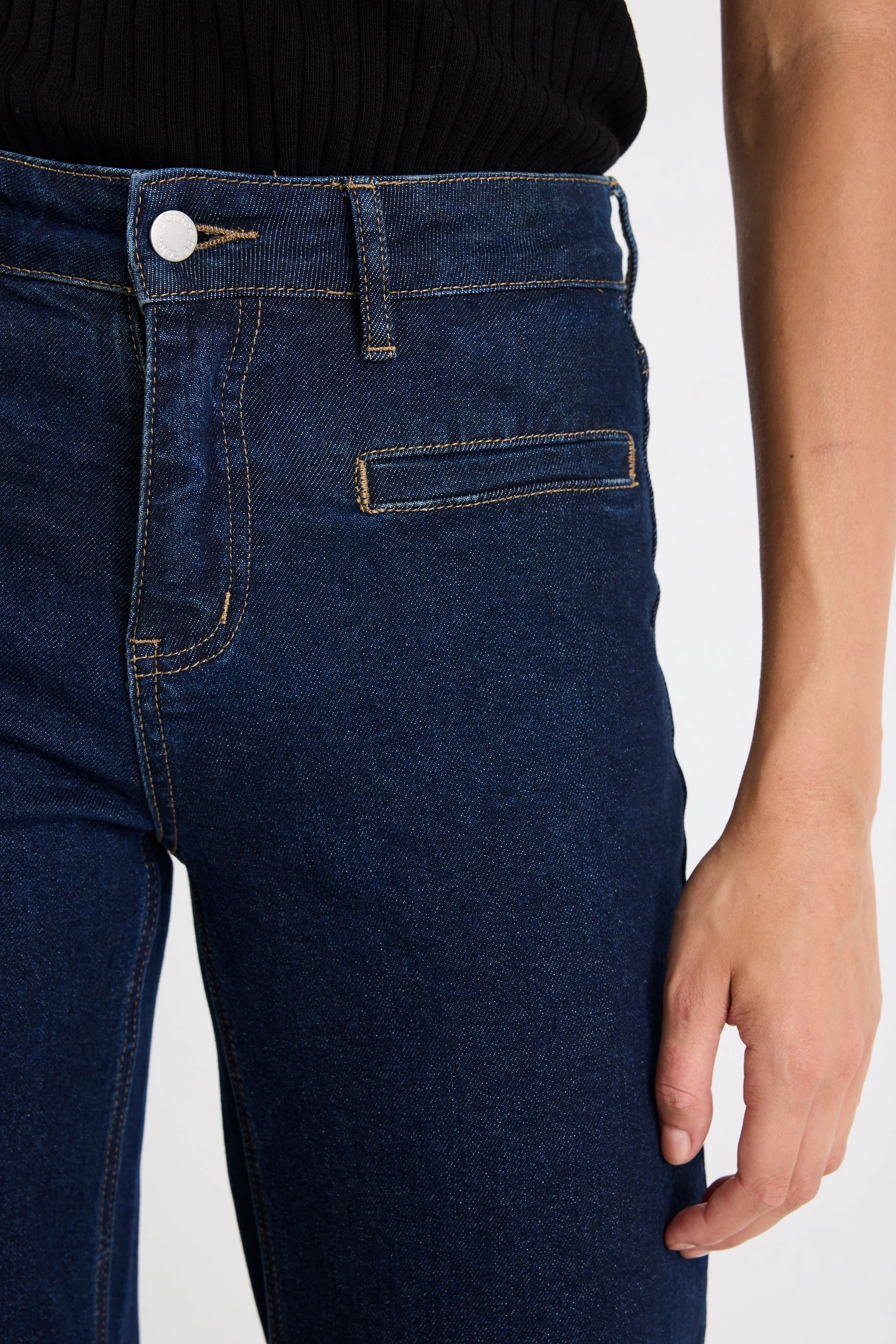 Concert Indigo Mid Rise Wide Leg Welt Pocket Jean - Image 6