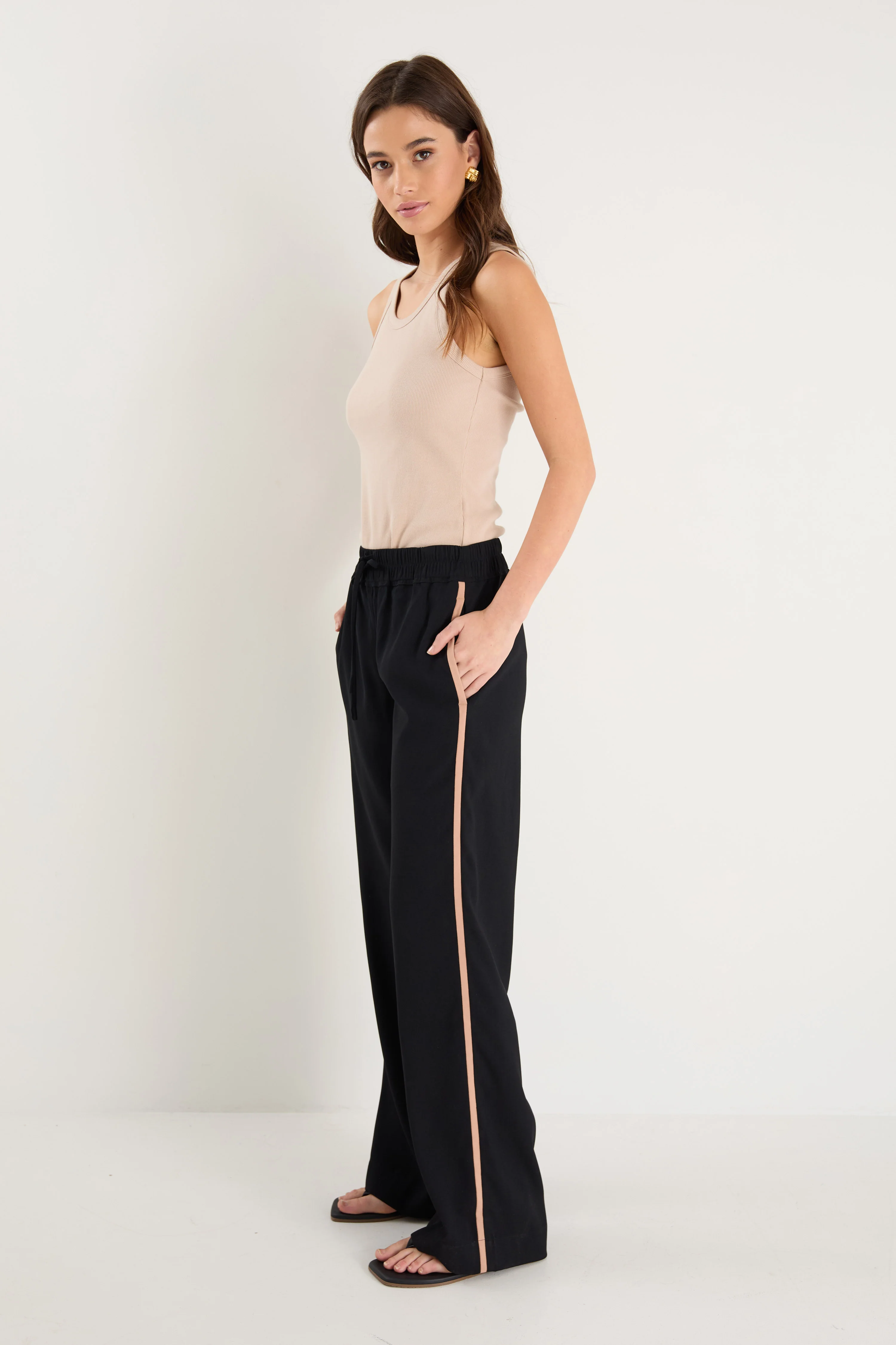 Confidant Black Side Stripe Crepe Wide Pants