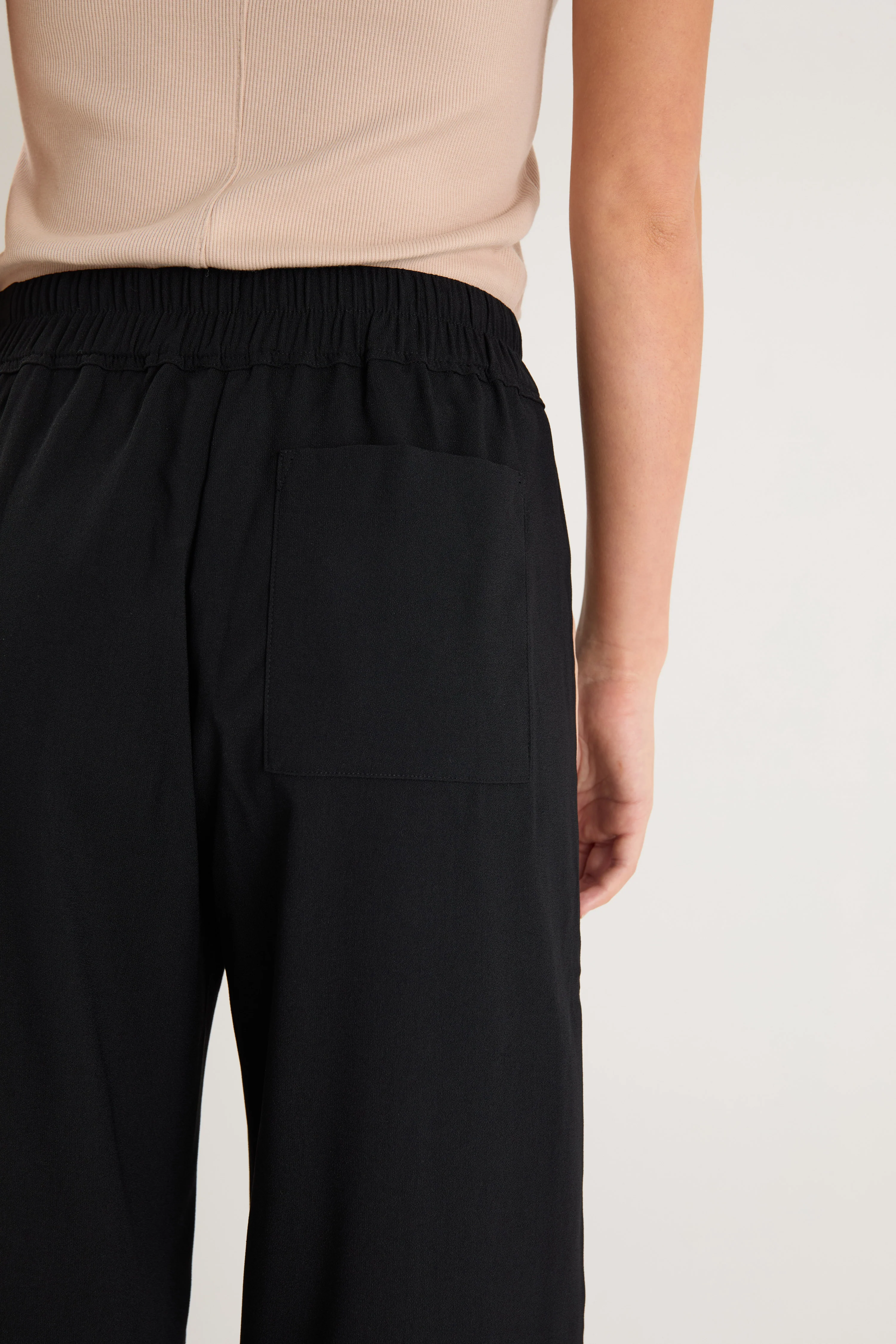 Confidant Black Side Stripe Crepe Wide Pants - Image 4