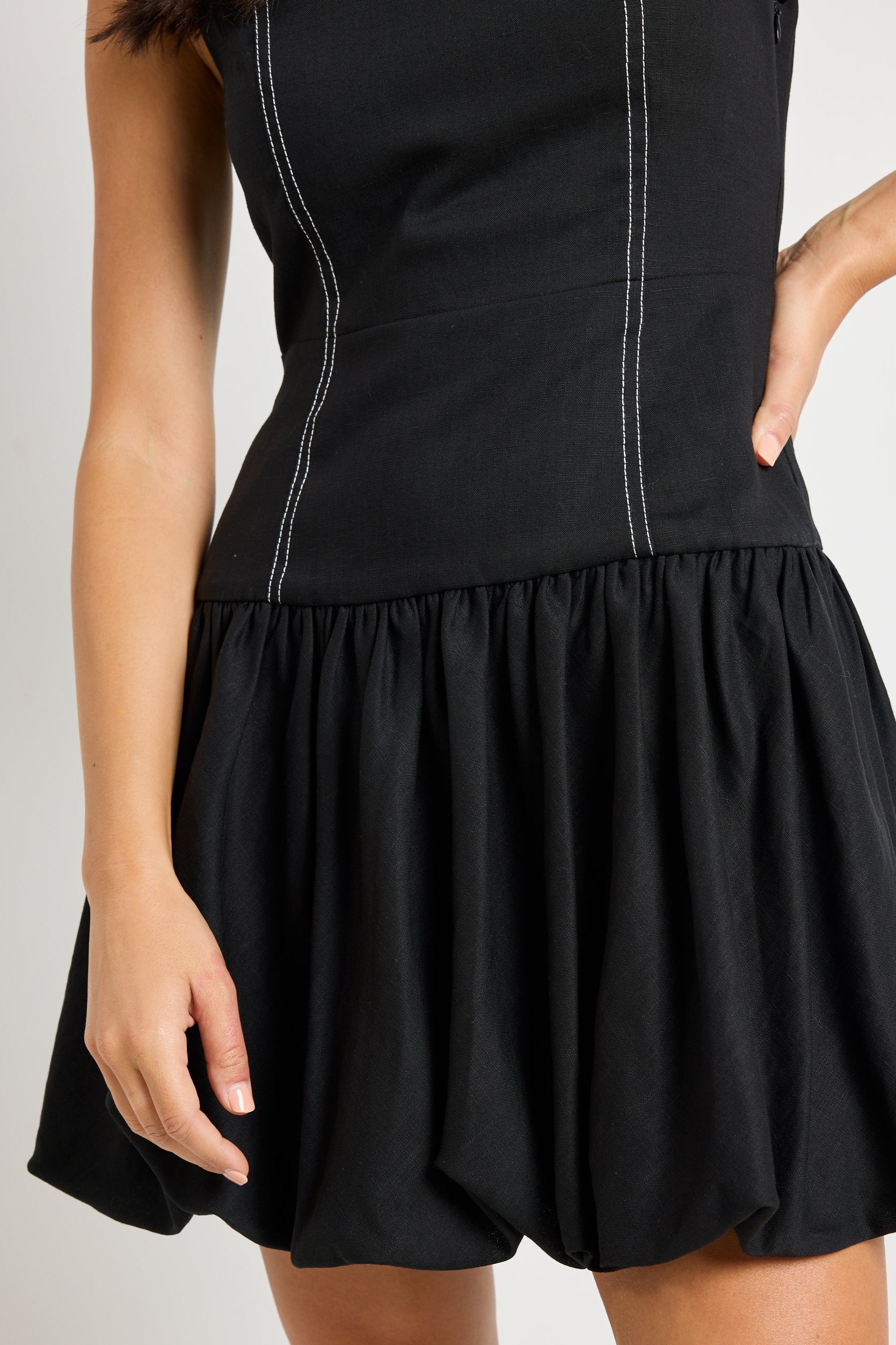 Corvette Black Structured Bubble Mini Dress - Image 5
