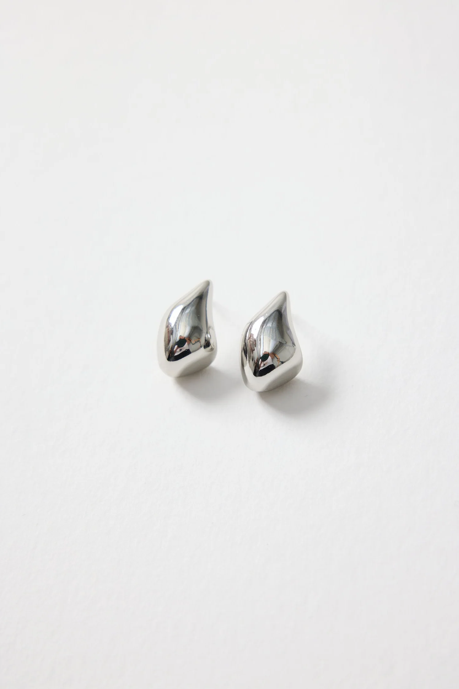 Diamond Rhodium Teardrop Stud Earring
