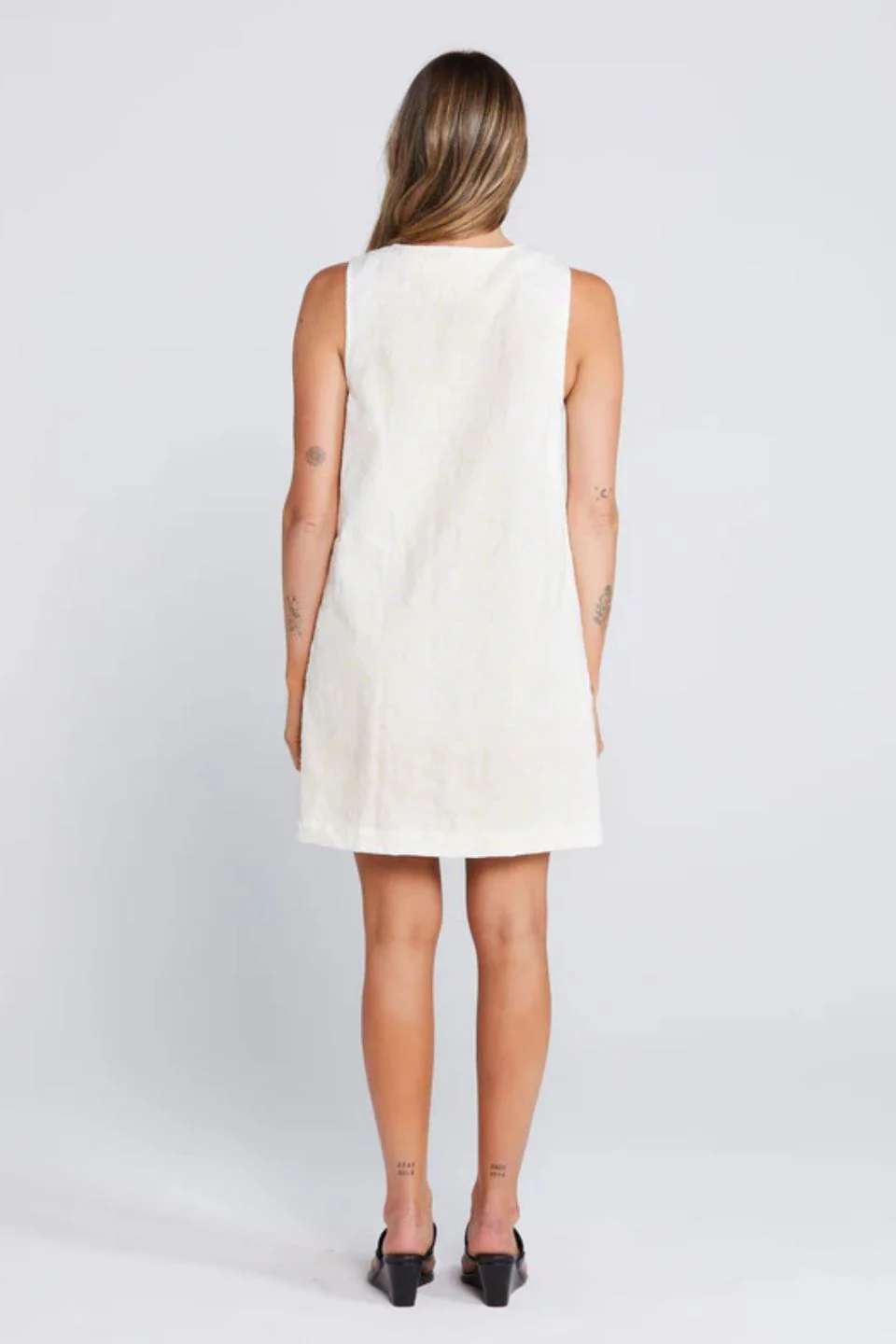 Effortless Creamy Daisy Cotton Drill Vest Mini Dress - Image 4