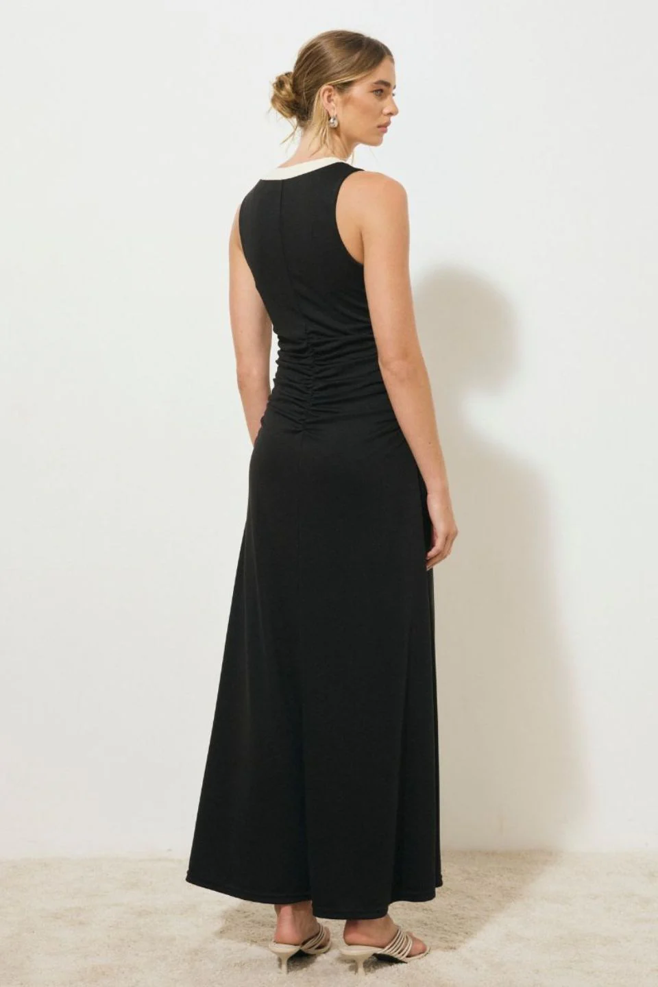 Era Monochrome Jersey Knit Sleeveless Midi Dress - Image 4