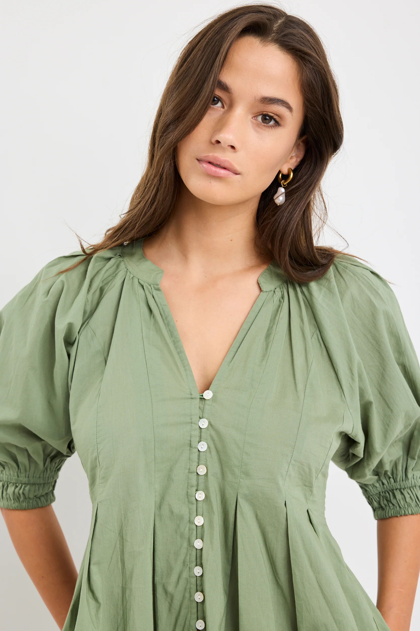 Esteem Moss Pleated SS Button Through Top - Image 4