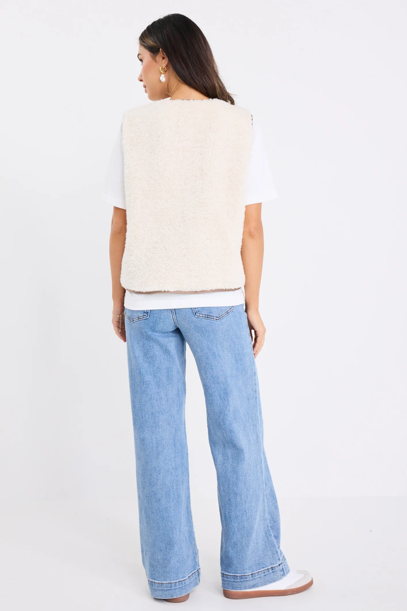 Ethic Cream Sherpa Tie Front Gilet - Image 4