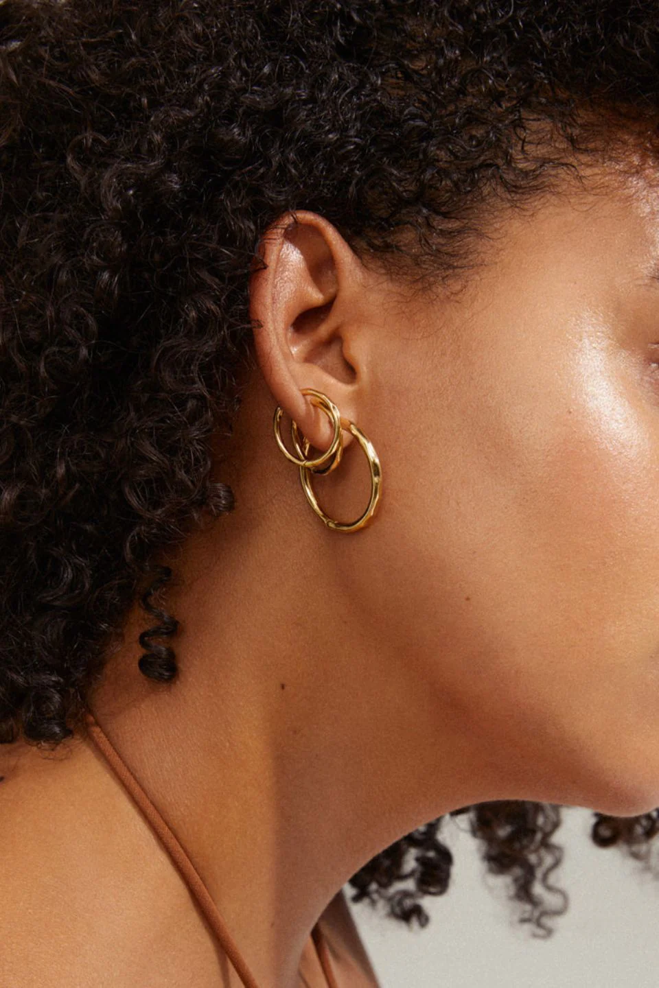 Eve Hoop 2-in-1 Set Gold-Plated Earrings - Image 2