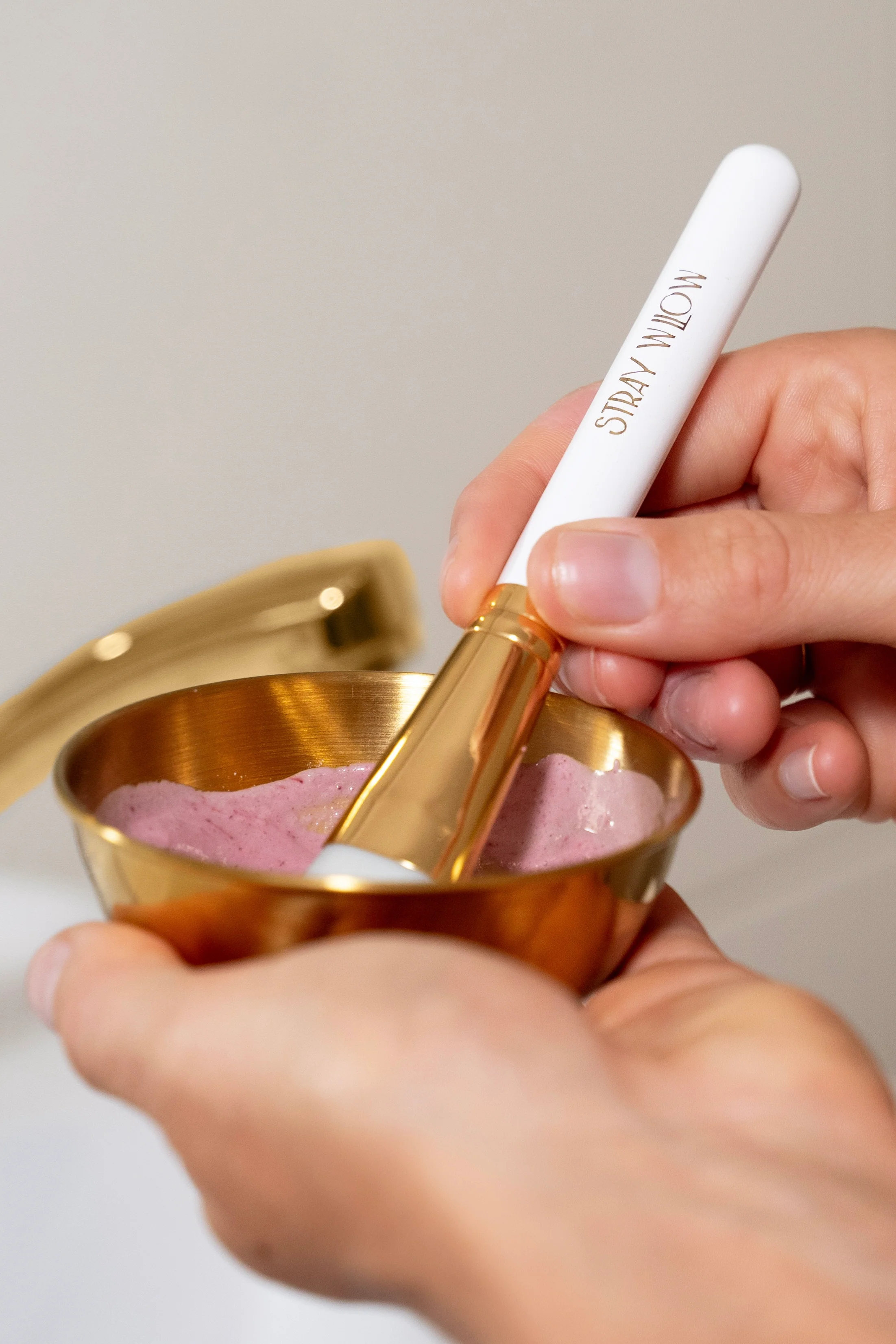 Face Mask Gold Mixing Bowl - Image 2