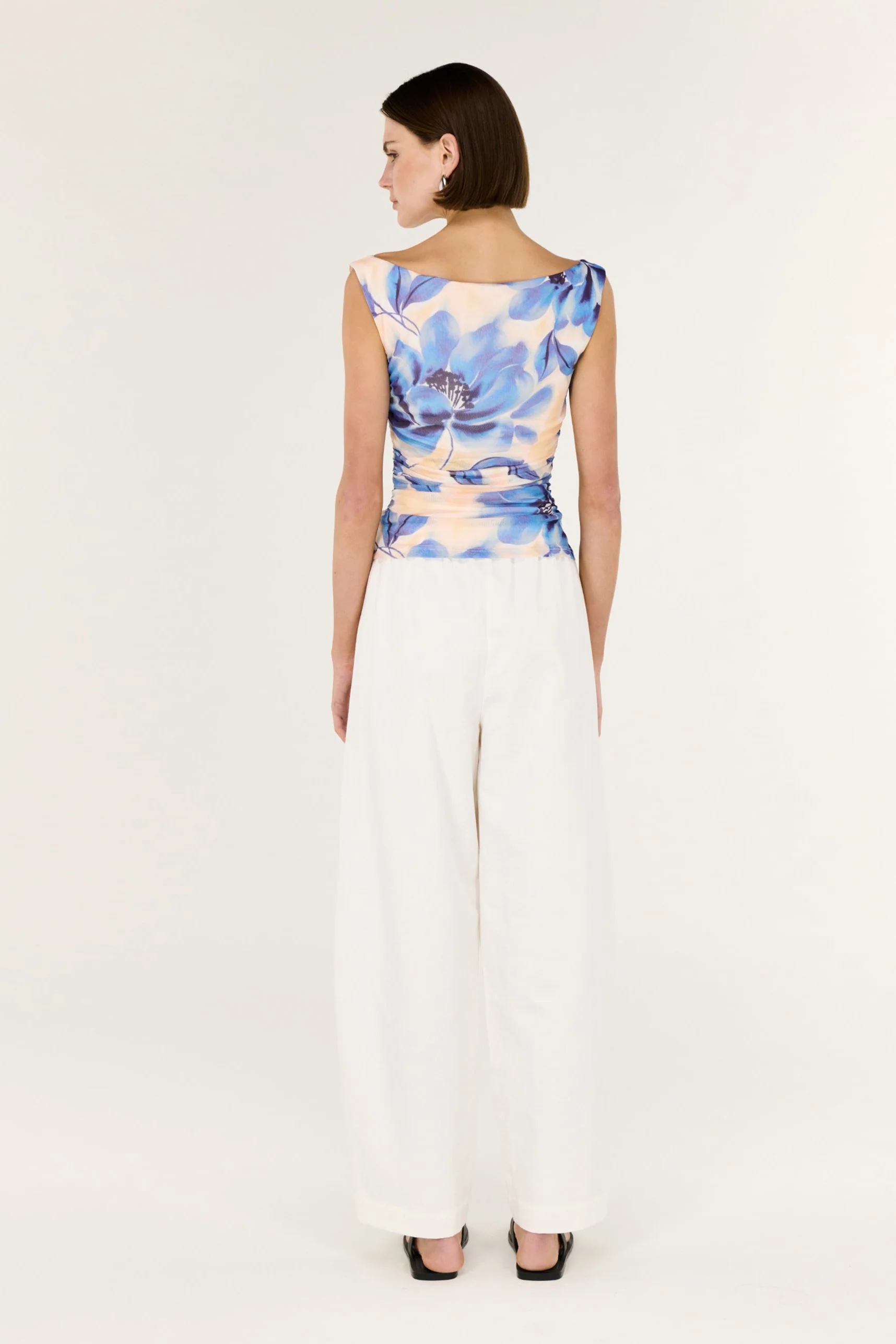 Fleur Blue Blurred Floral Sleeveless Mesh Top - Image 4
