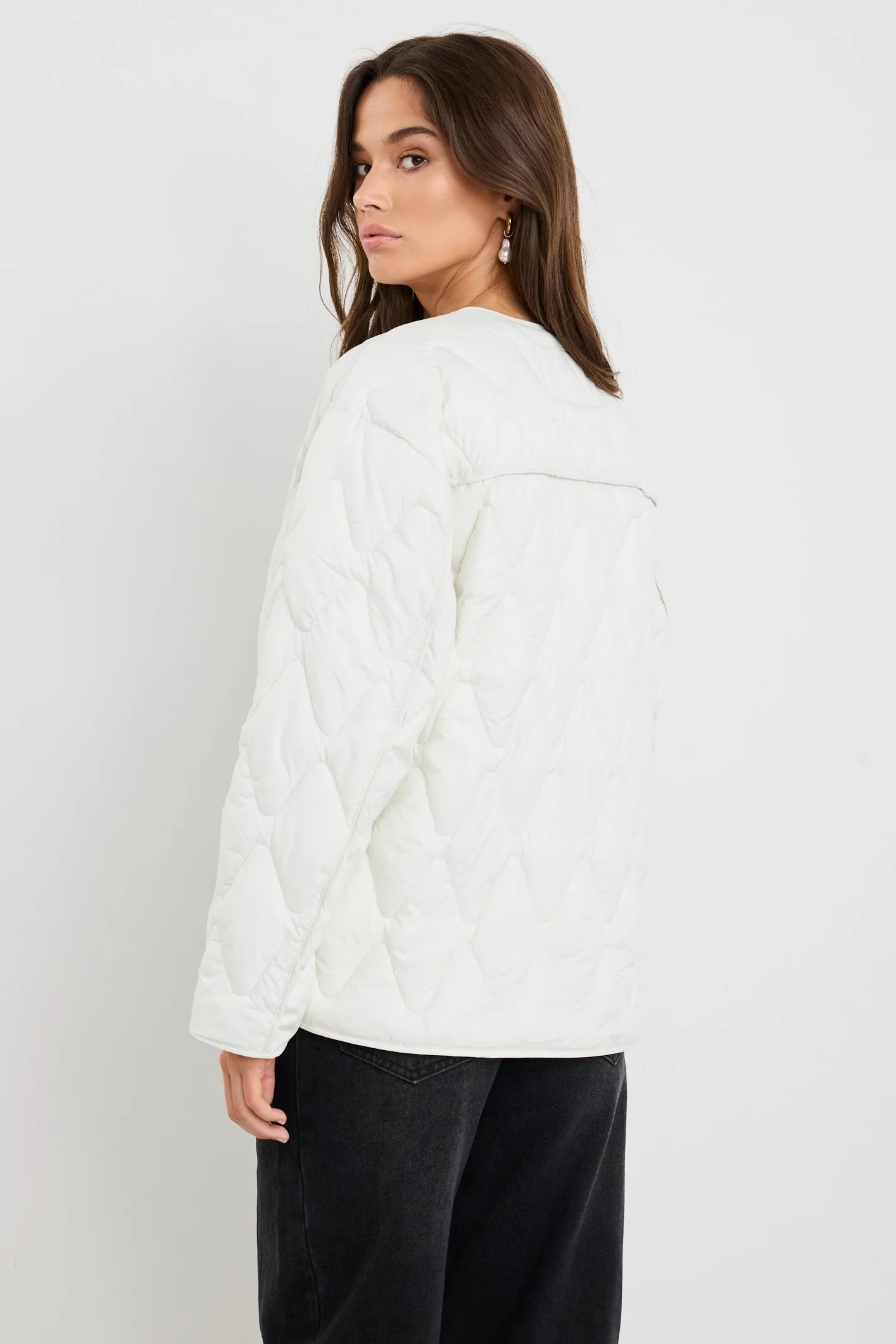 Frankly Ecru Boxy Snap Front Collarless Quilted Puffer Jacket - Image 5
