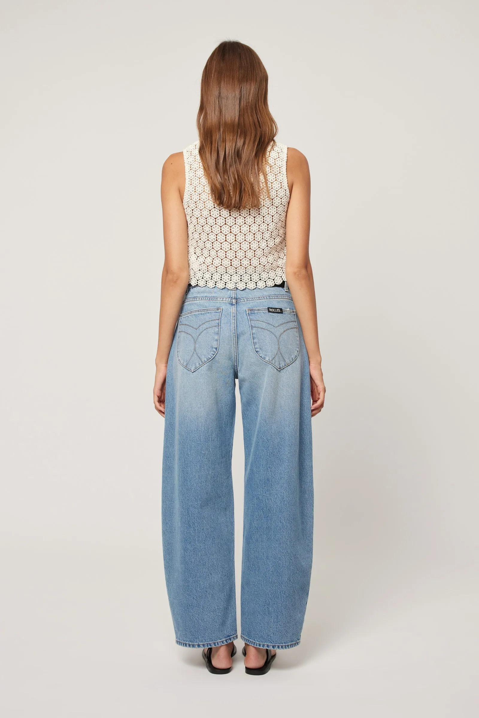 Gigi Brad Blue Barrel Jean - Image 5