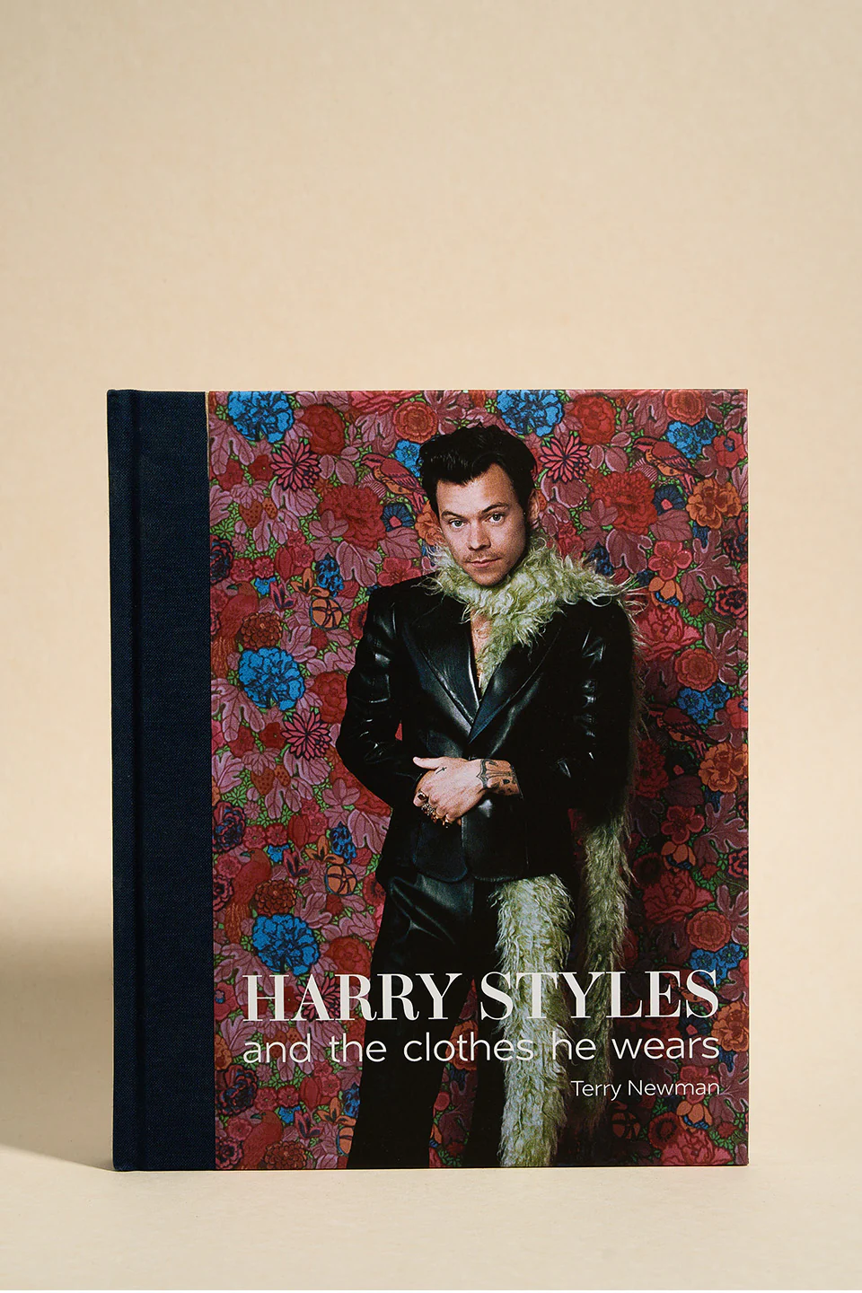 Harry Styles and the Clothes He Wears - Image 2