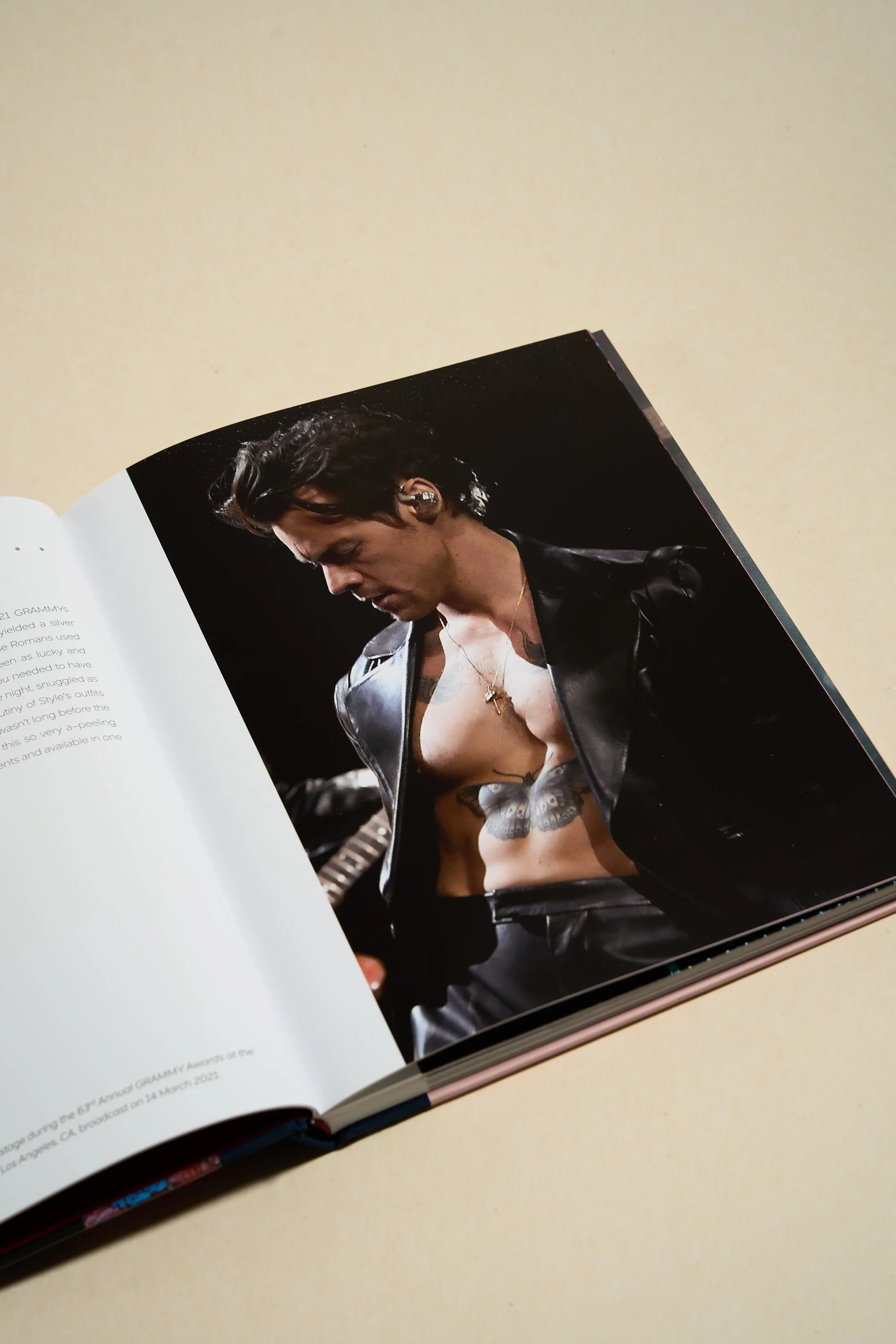 Harry Styles and the Clothes He Wears - Image 3