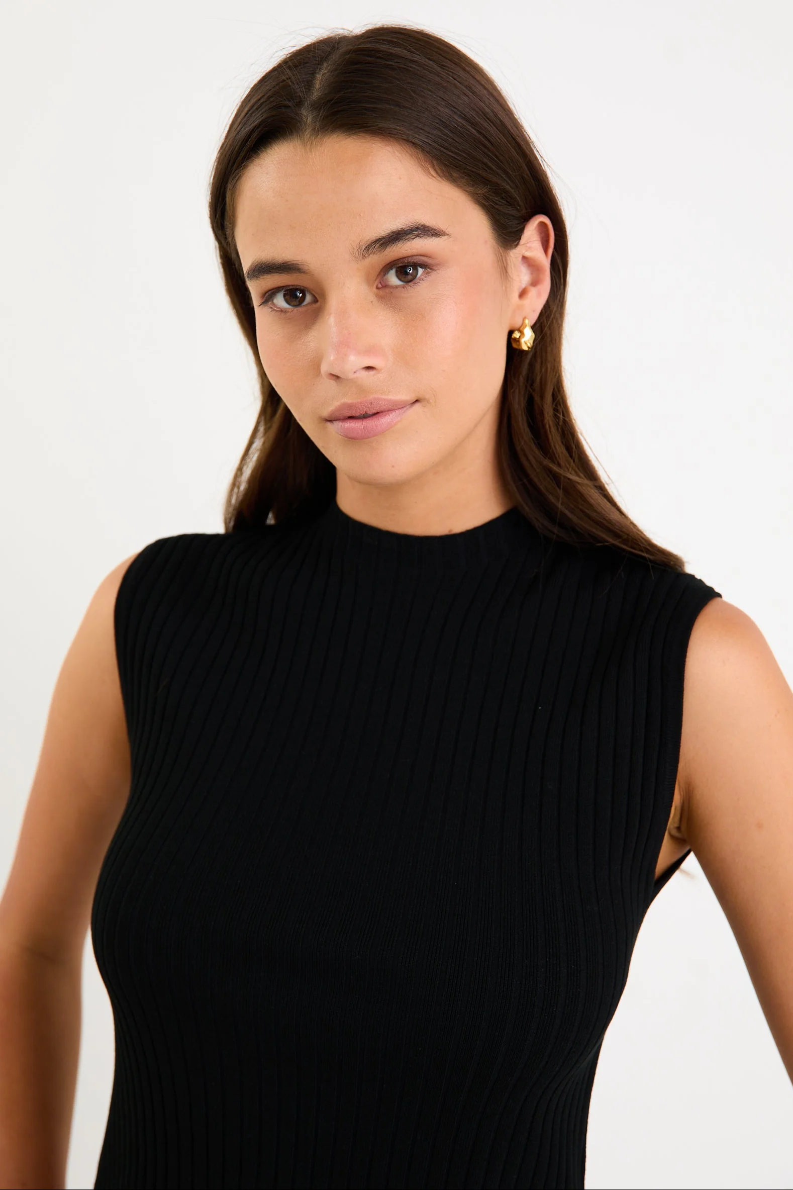 Heroic Black Sleeveless Funnel Neck Rib Knit Top - Image 4