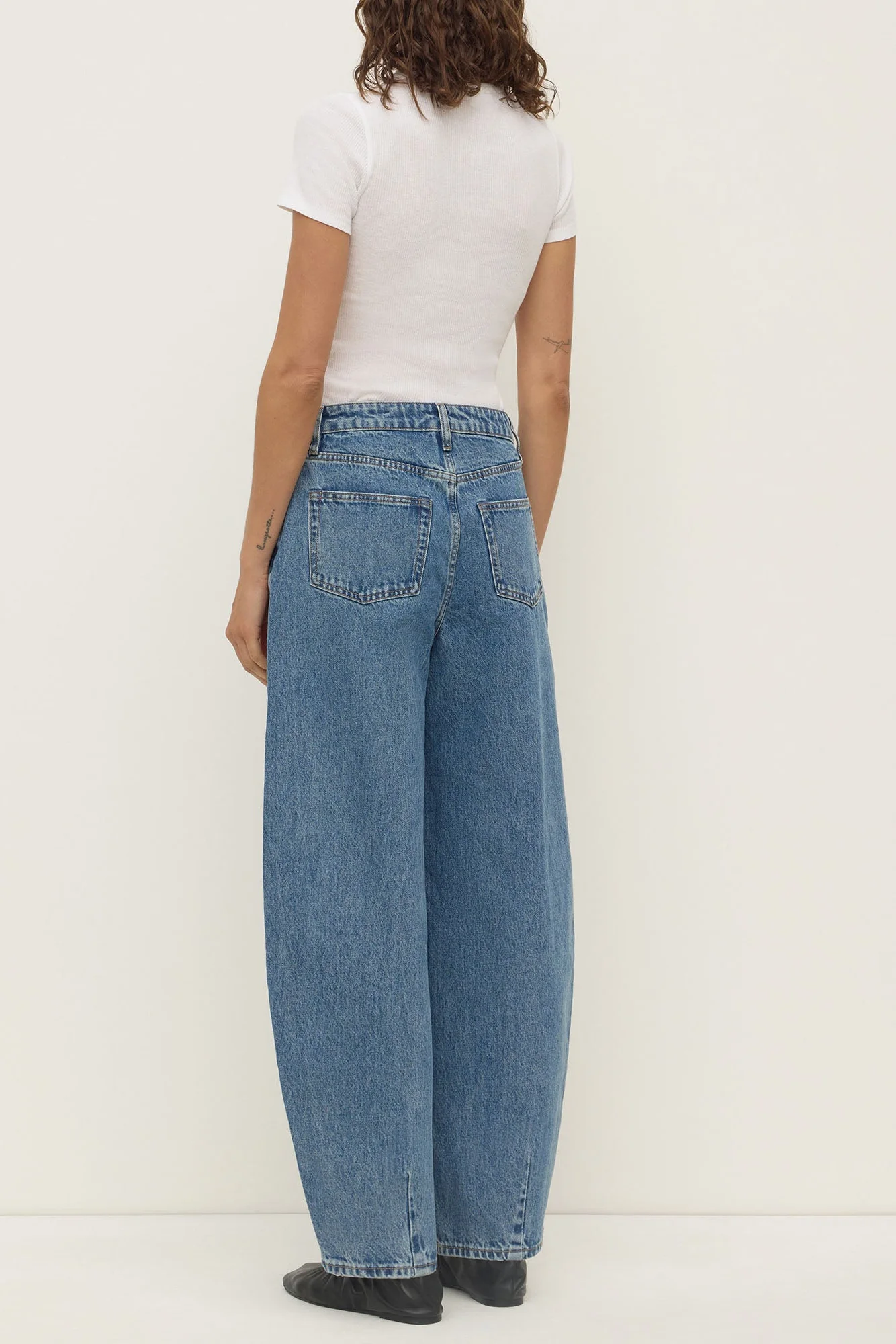 High Rise Classic Blue Barrel Jean - Image 3