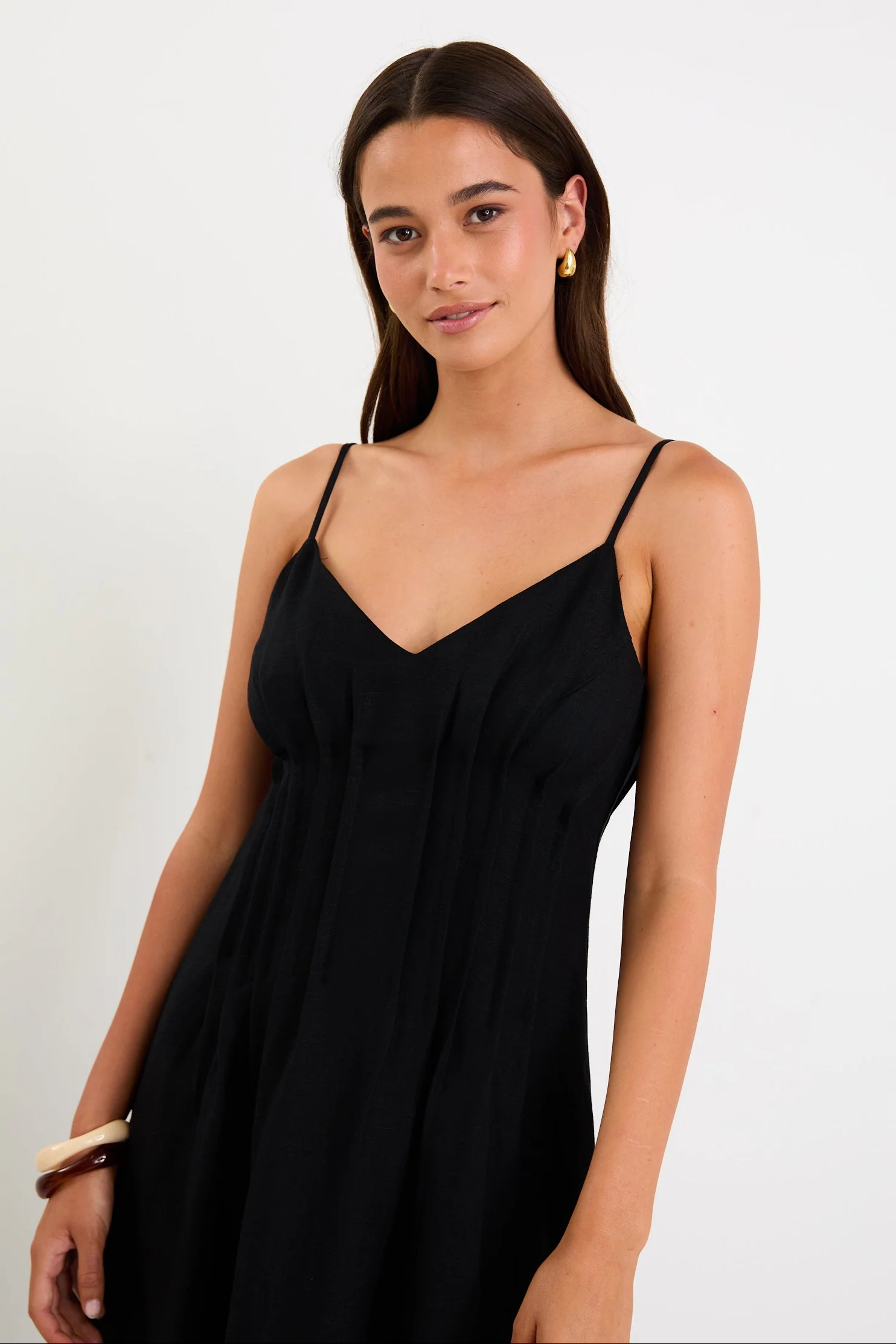 Hourly Black Linen Blend Strappy Pleat Maxi Dress - Image 3
