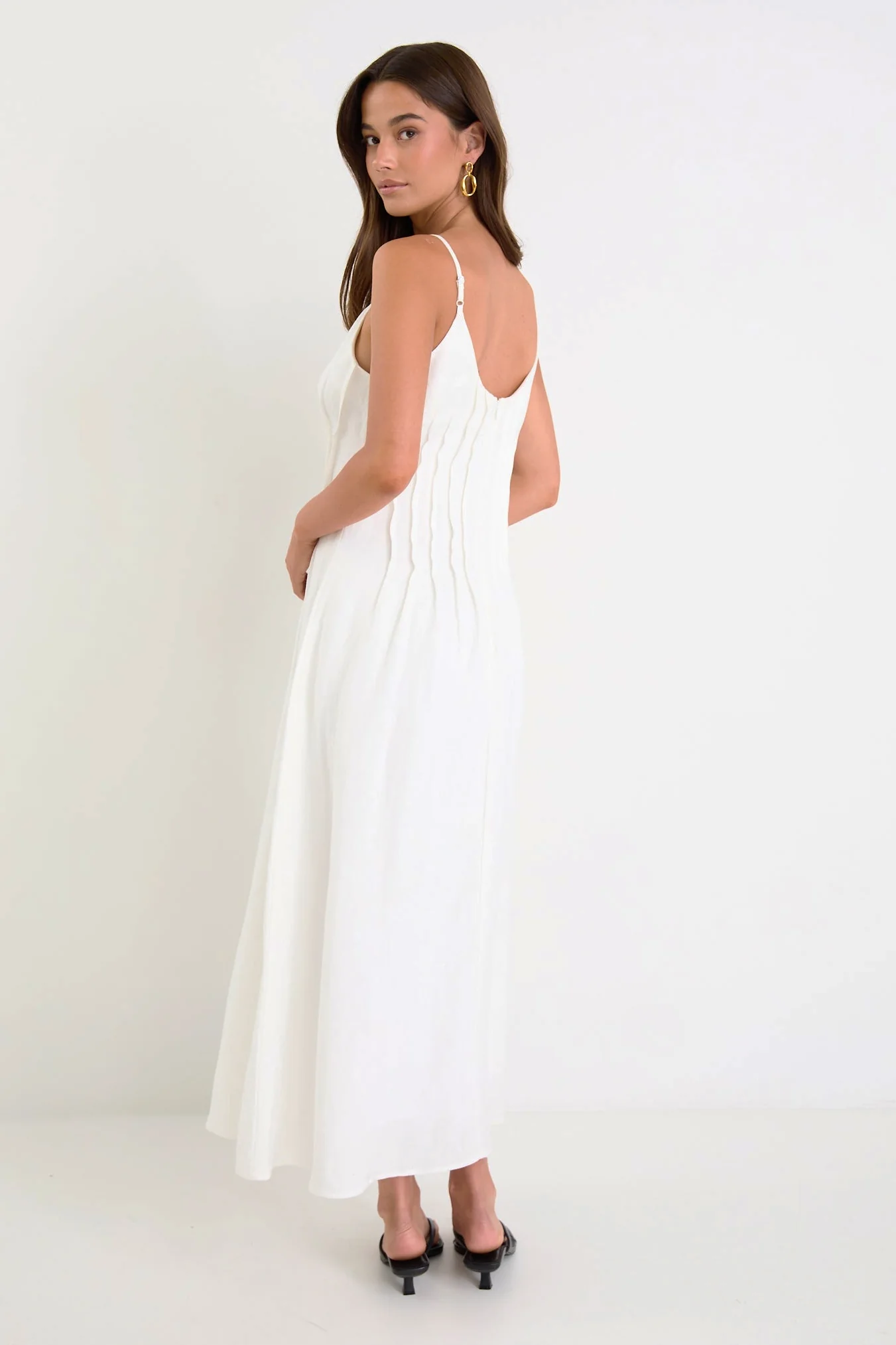 Hourly Ivory Linen Blend Strappy Pleat Maxi Dress - Image 4