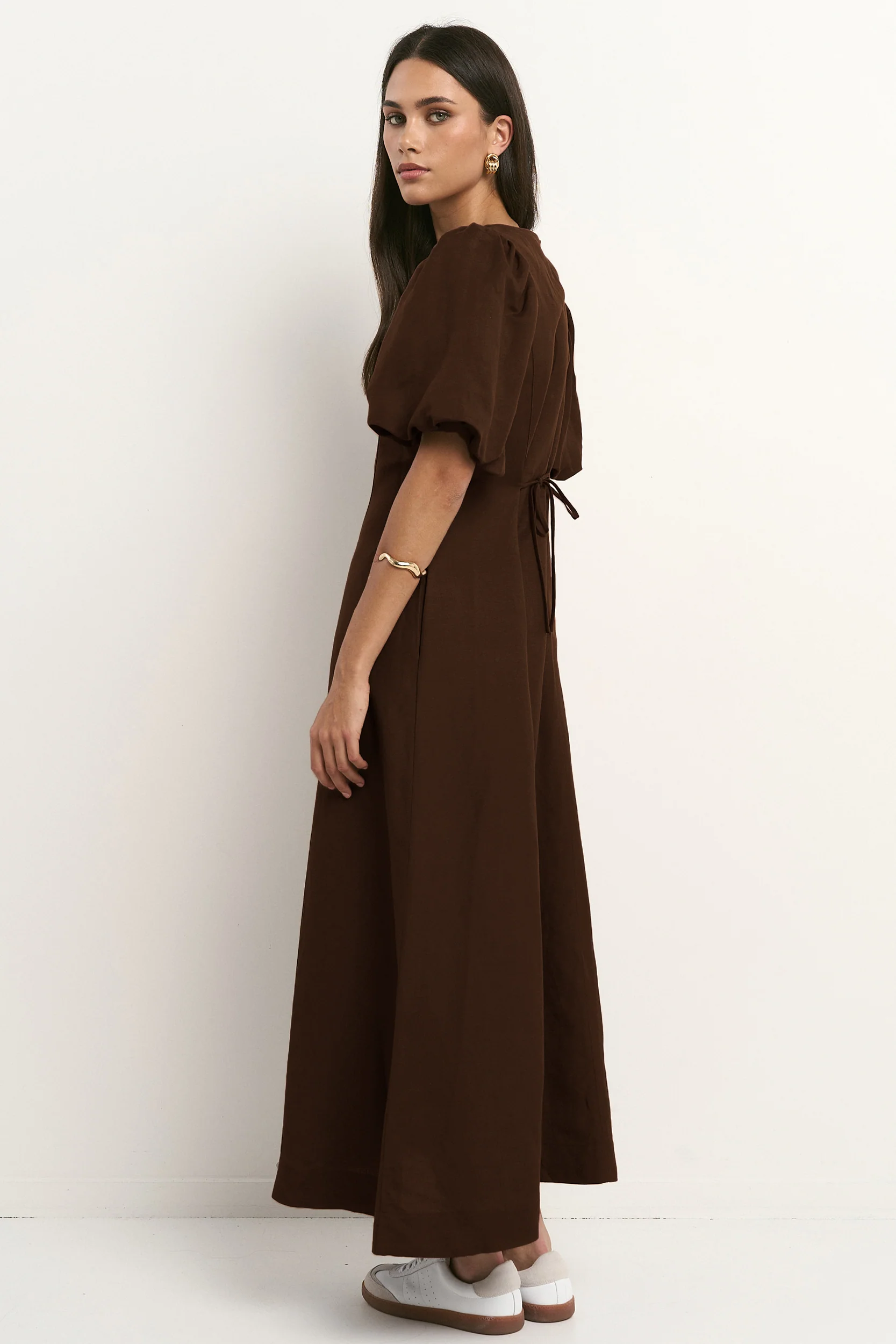 Indulgent Chocolate Puff Sleeve Relaxed Midi Dress - Image 4