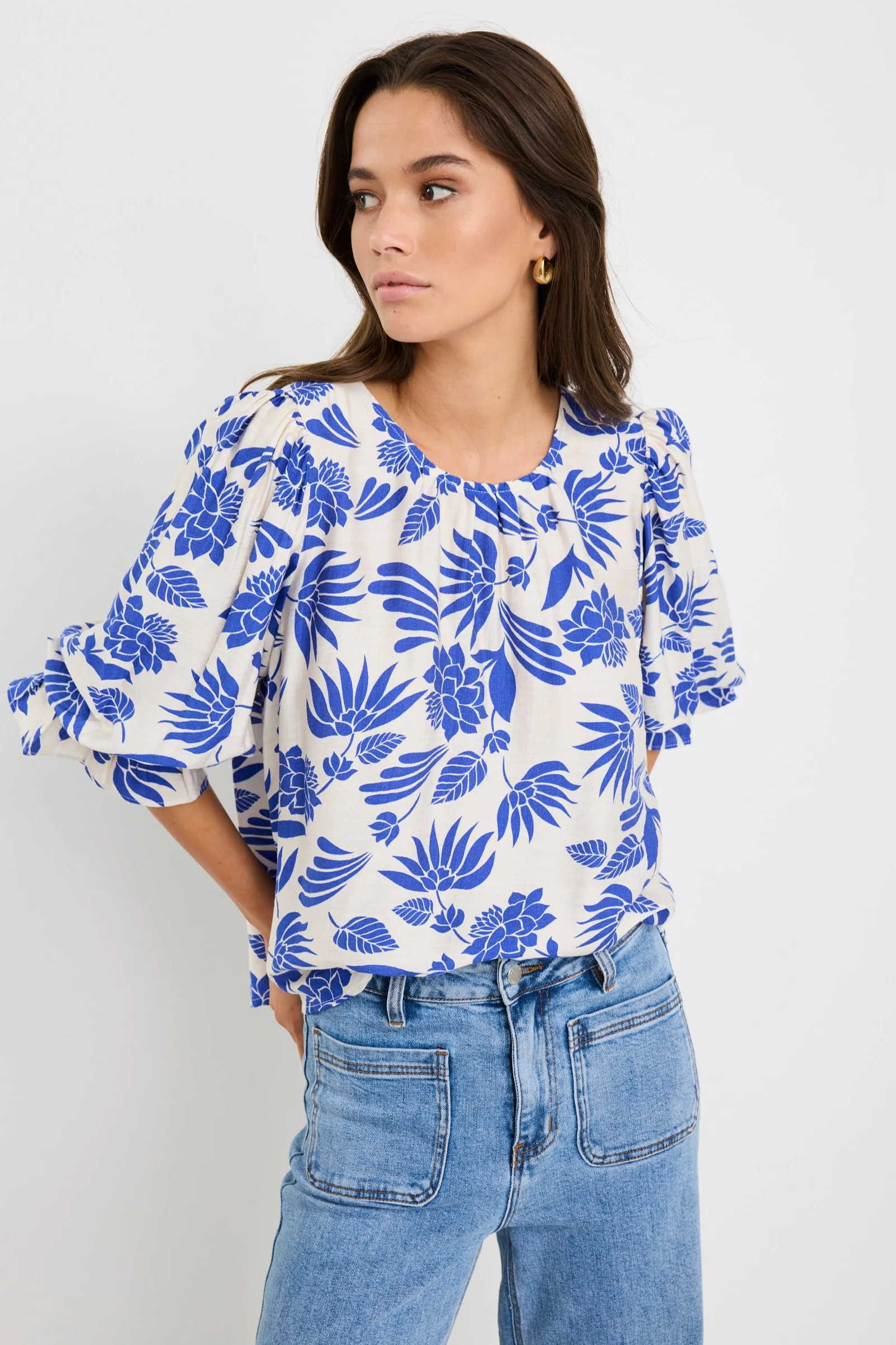 Justify Blue Lotus SS Blouson Sleeve Top - Image 4