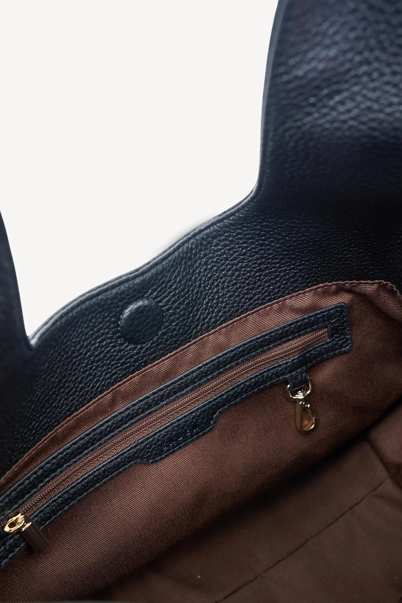 Kiki Shoulder Bag Black Lightly Milled - Image 5