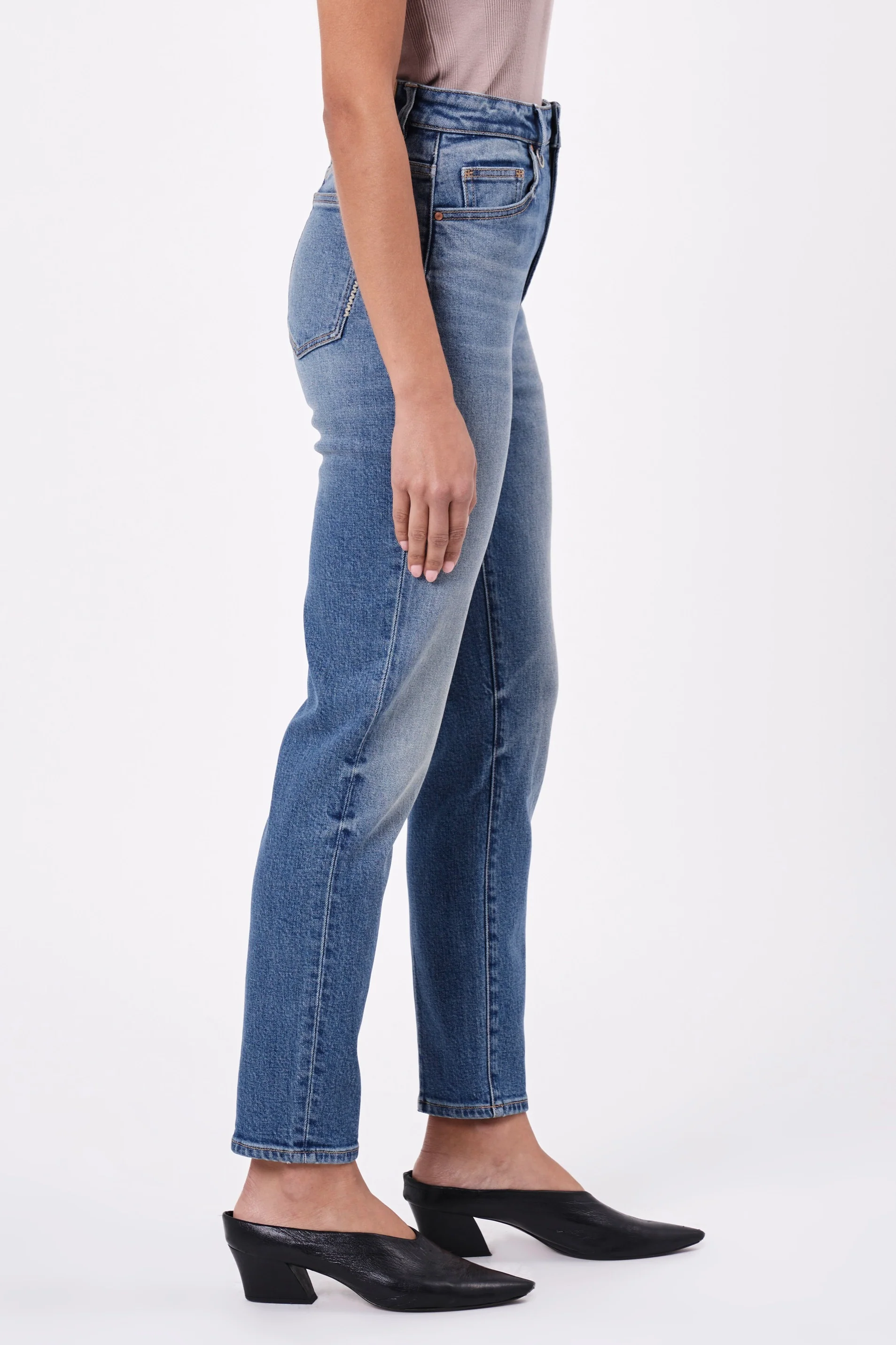 Lola Plato Denim Mom Jean - Image 3