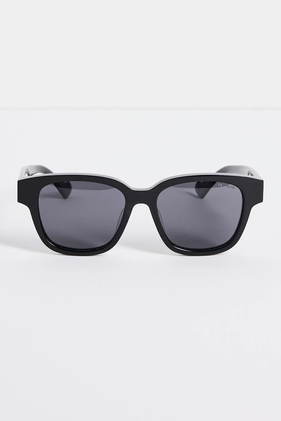 London Black Classic Round Sunglasses