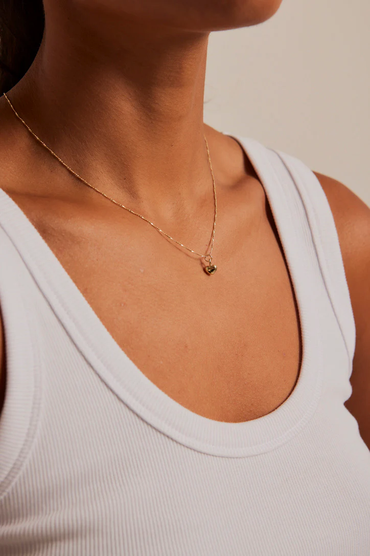 Love Heart Chain Gold Necklace - Image 3