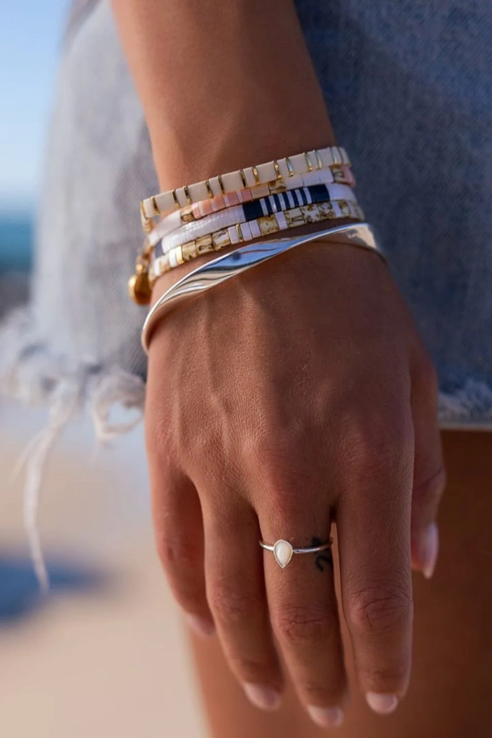 Love Pink Gold White with Gold Charm Bracelet - Image 2