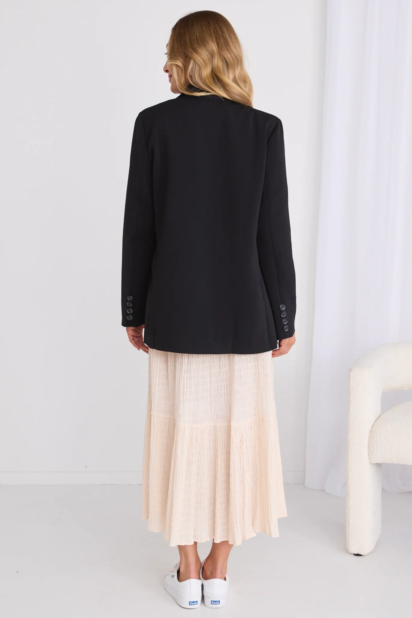 Mason Black Crepe Boyfriend Blazer - Image 4