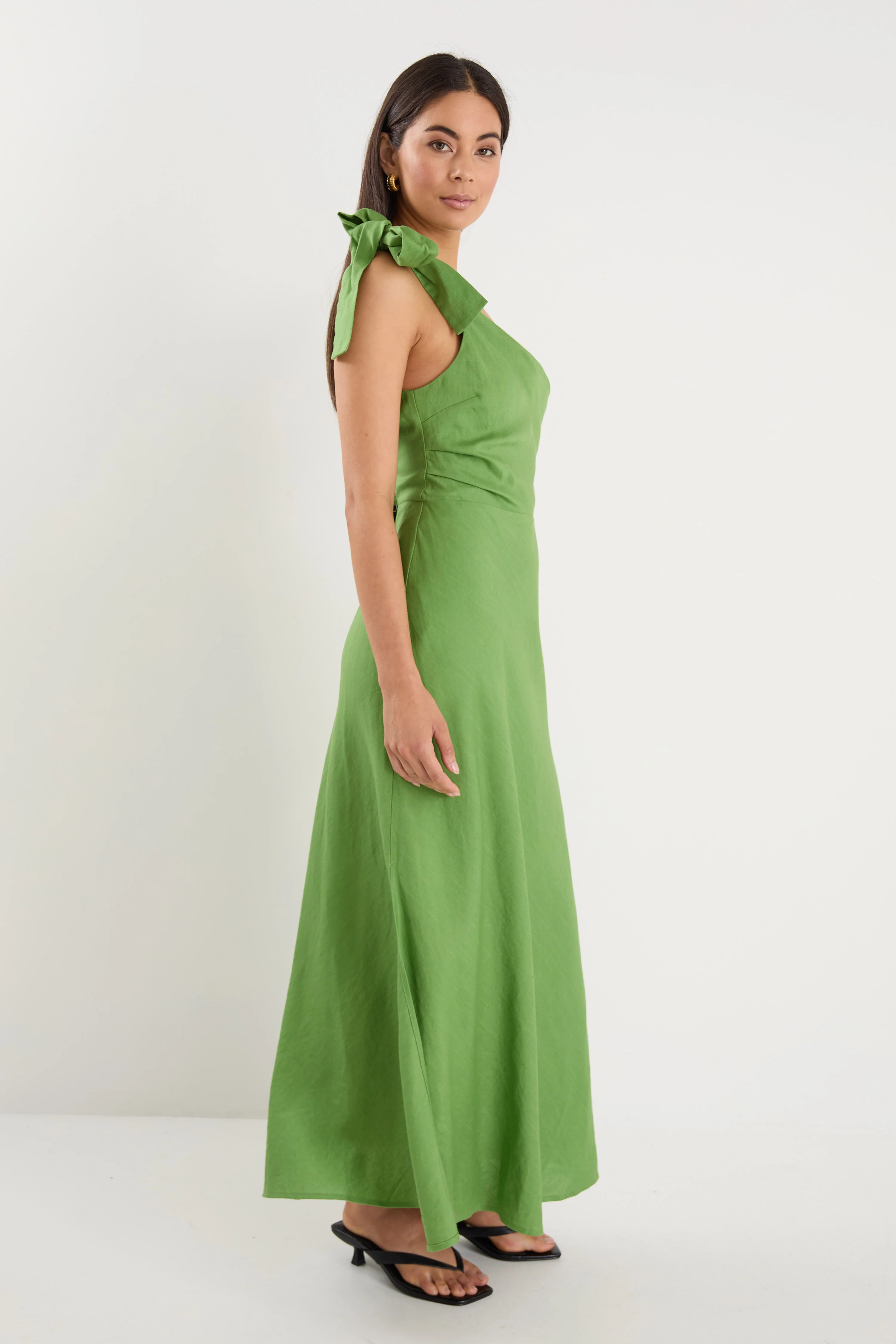 Mirror Apple Linen Blend One Shoulder Bow Midi Dress - Image 5
