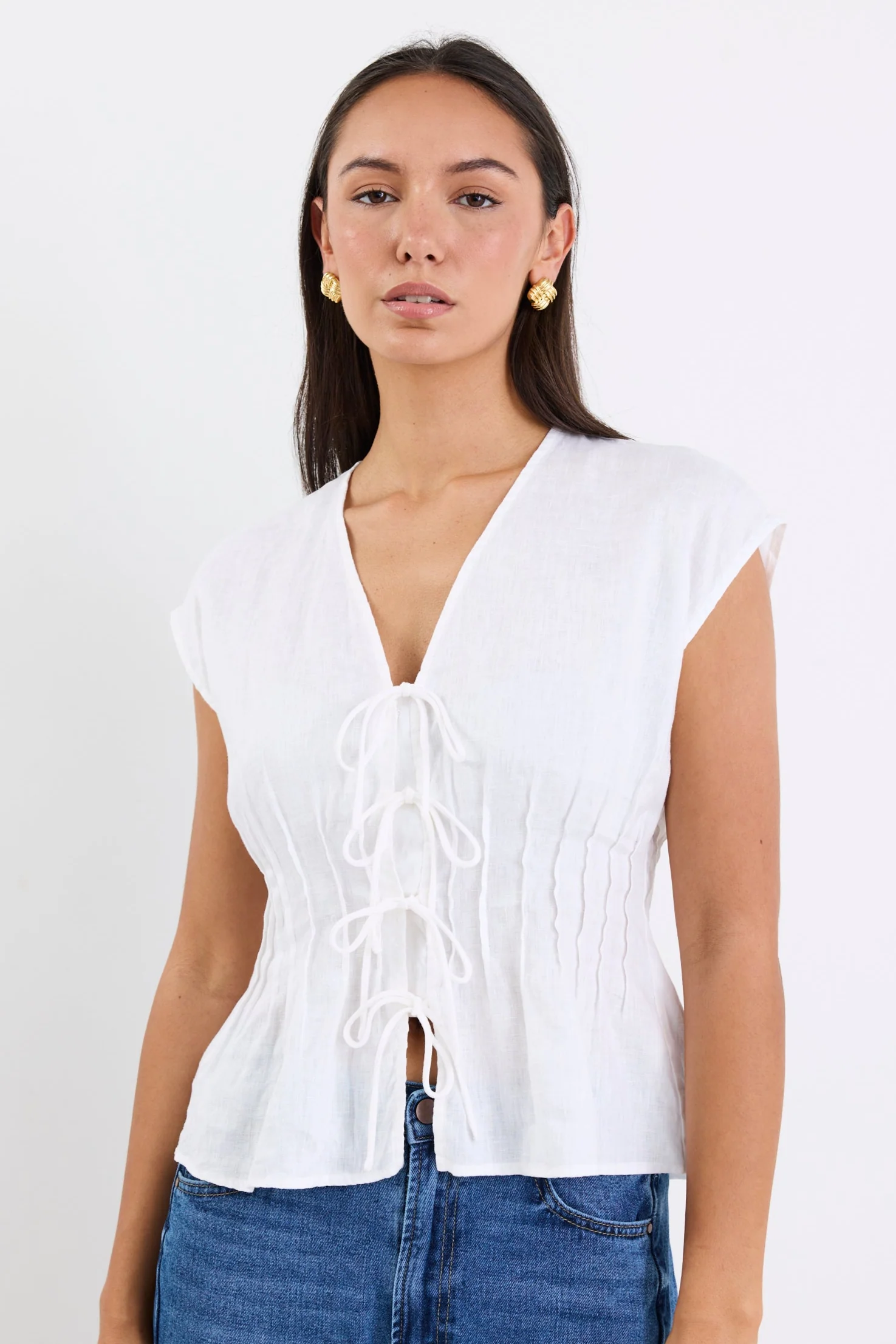 Nouveau Ivory Linen Tie Front Vest - Image 2