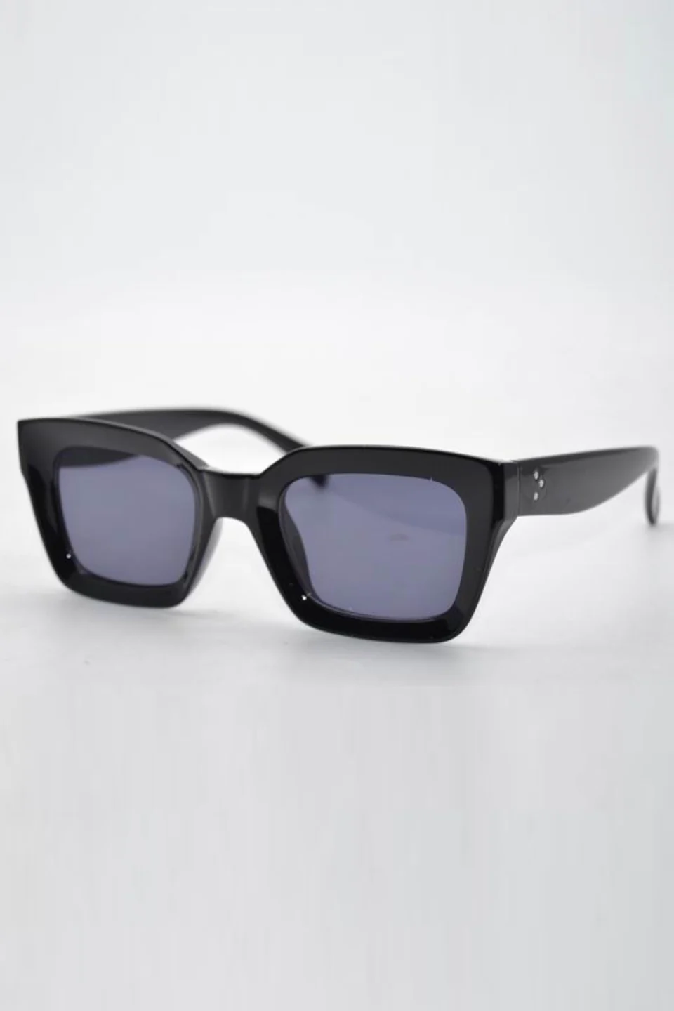 Onassis Square Black with Smoke Lens Sunglasses
