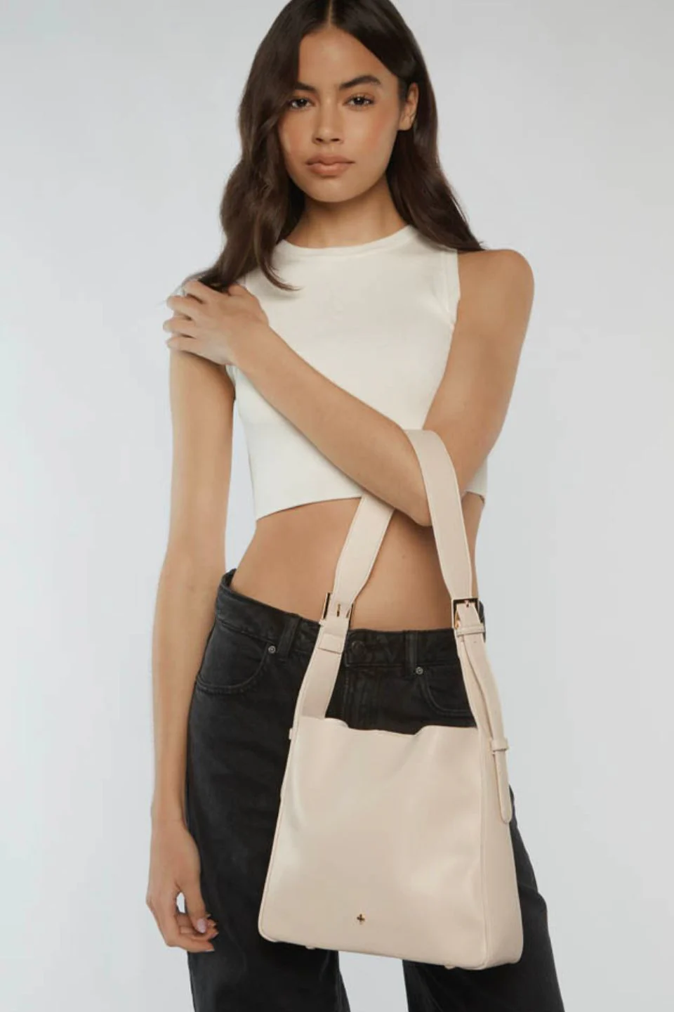 Otto Beige Grain Hobo Bucket Bag - Image 2