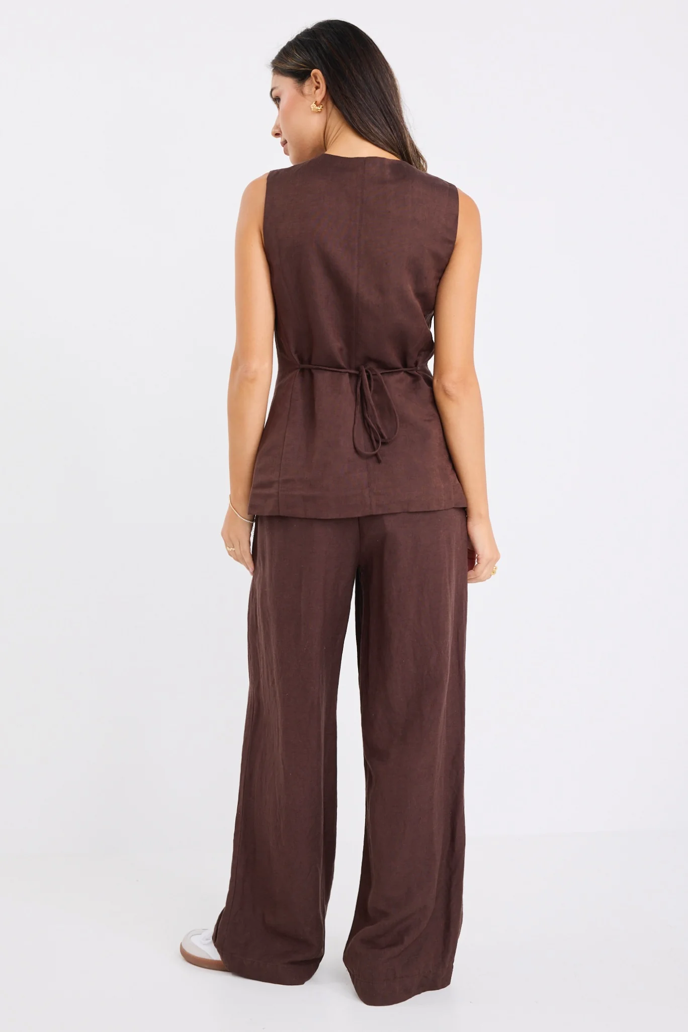 Polarity Chocolate Linen Viscose Crew Neck Fitted Vest - Image 6