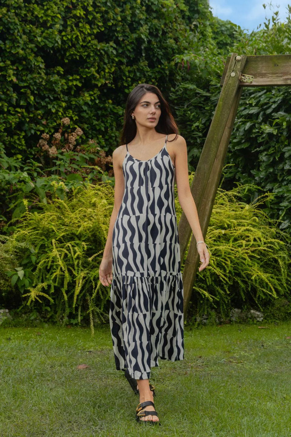 Relax Ink Geo Wave Strappy Tiered Midi Dress - Image 3