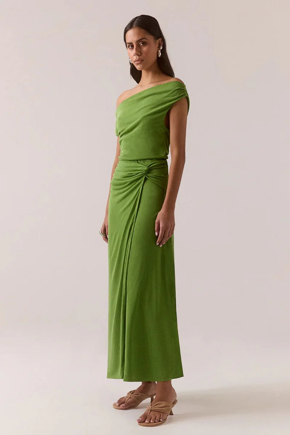Reya Nettle Green Gathered Wasit Sleeveless Maxi Dress - Image 3