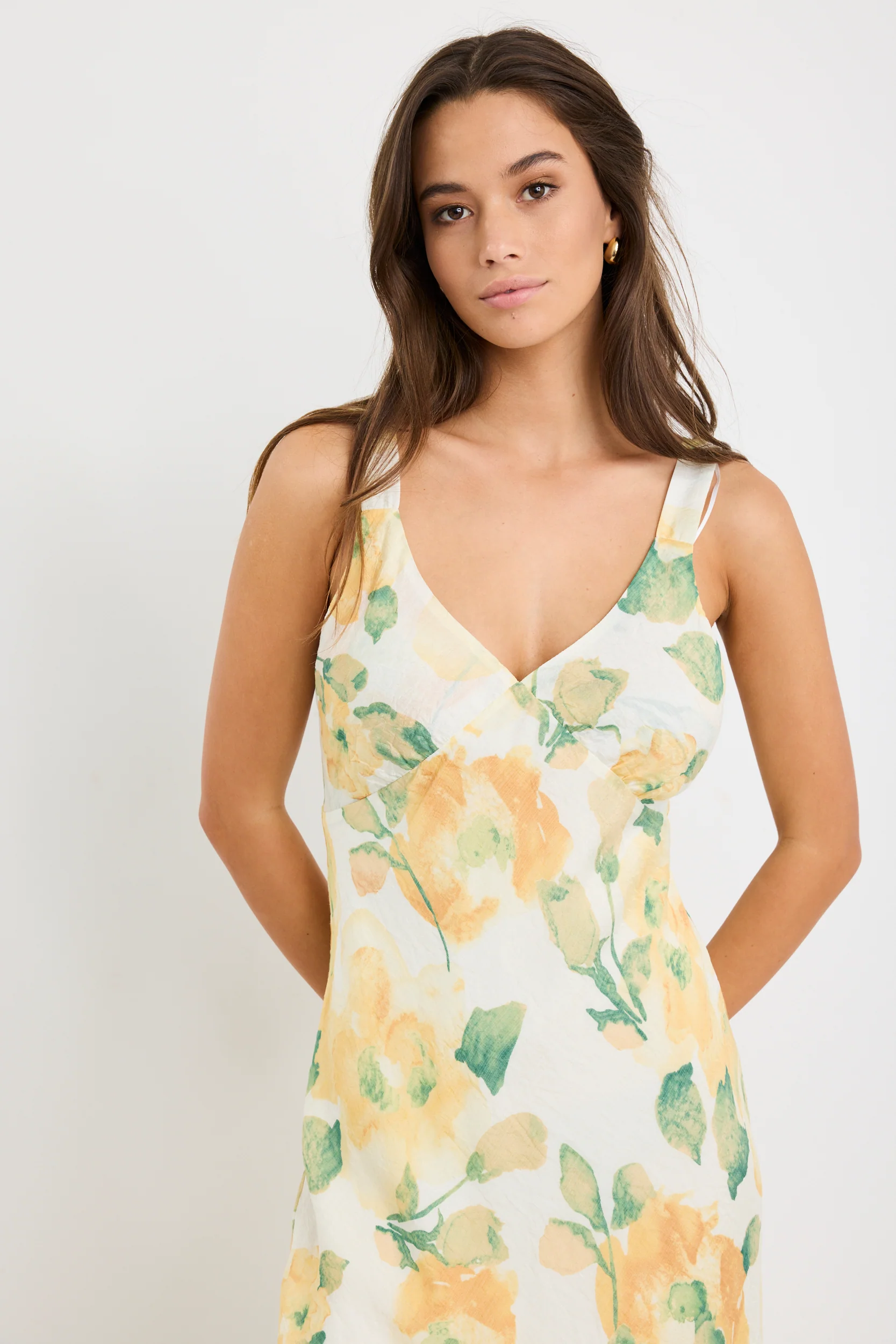 Romance Honey Floral Crinkle Fabric Strappy Floaty Maxi Dress - Image 2